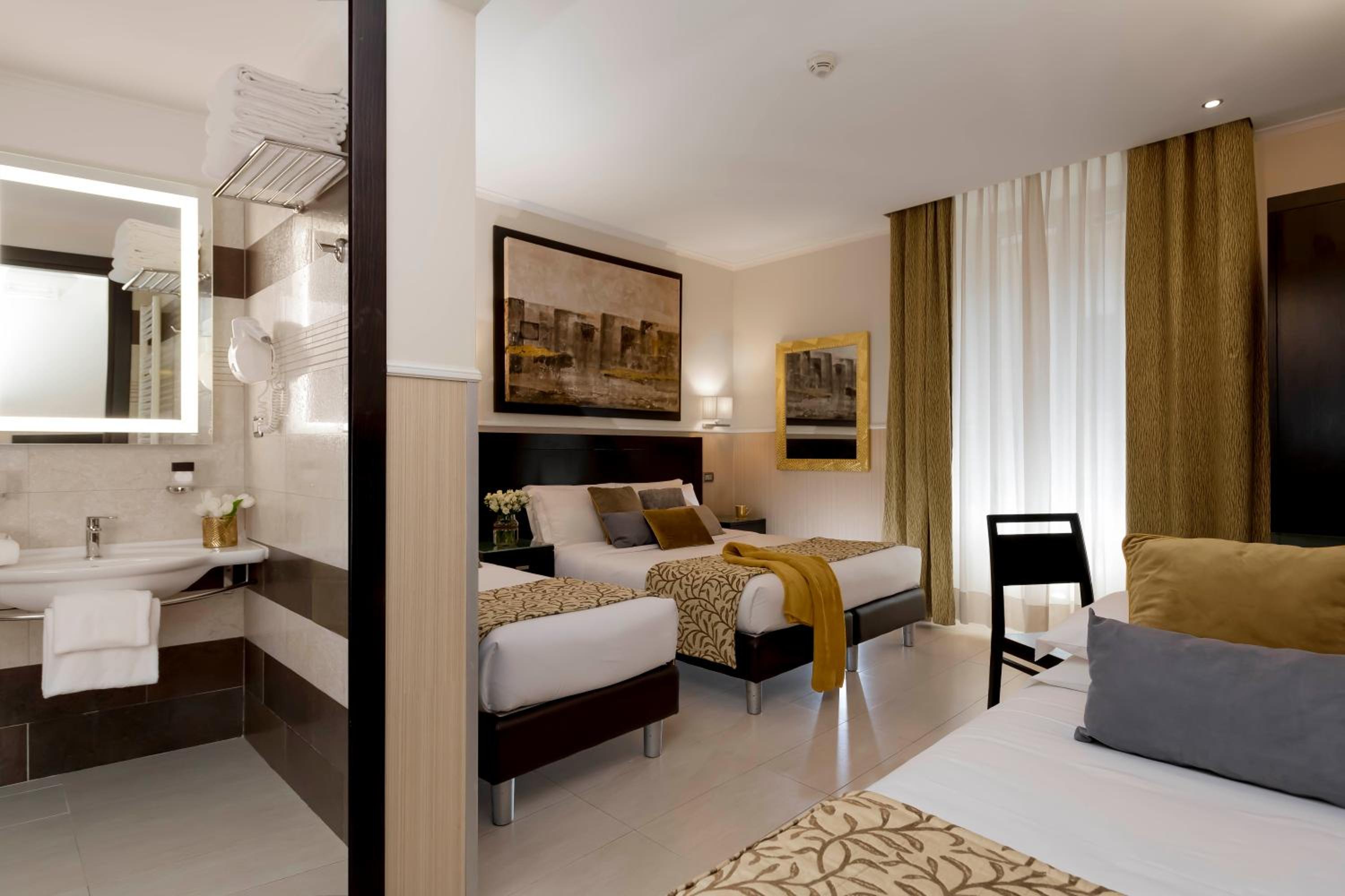 Triple Room