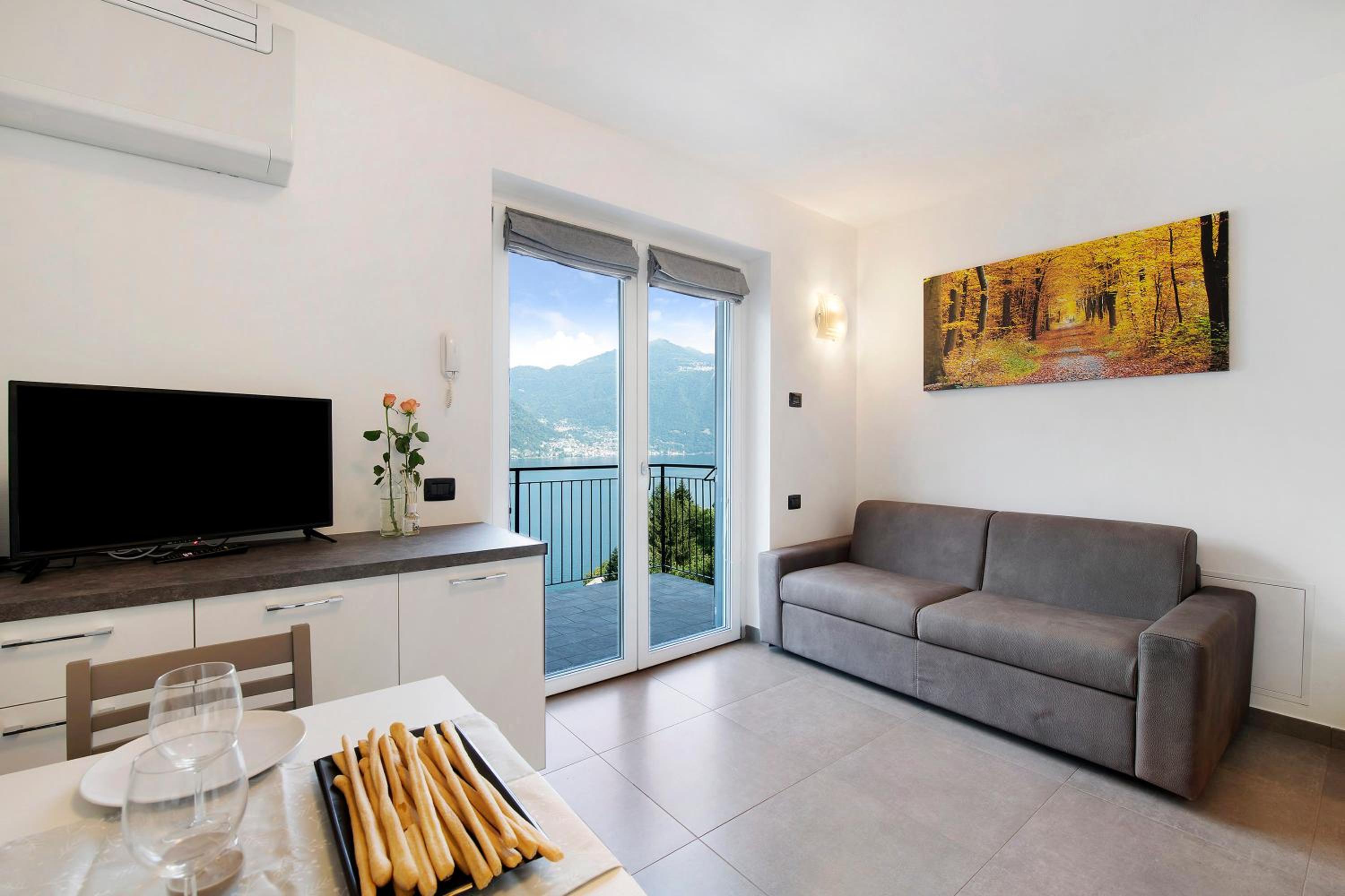 Superior One-Bedroom Apartment with Balcony - Photo 1