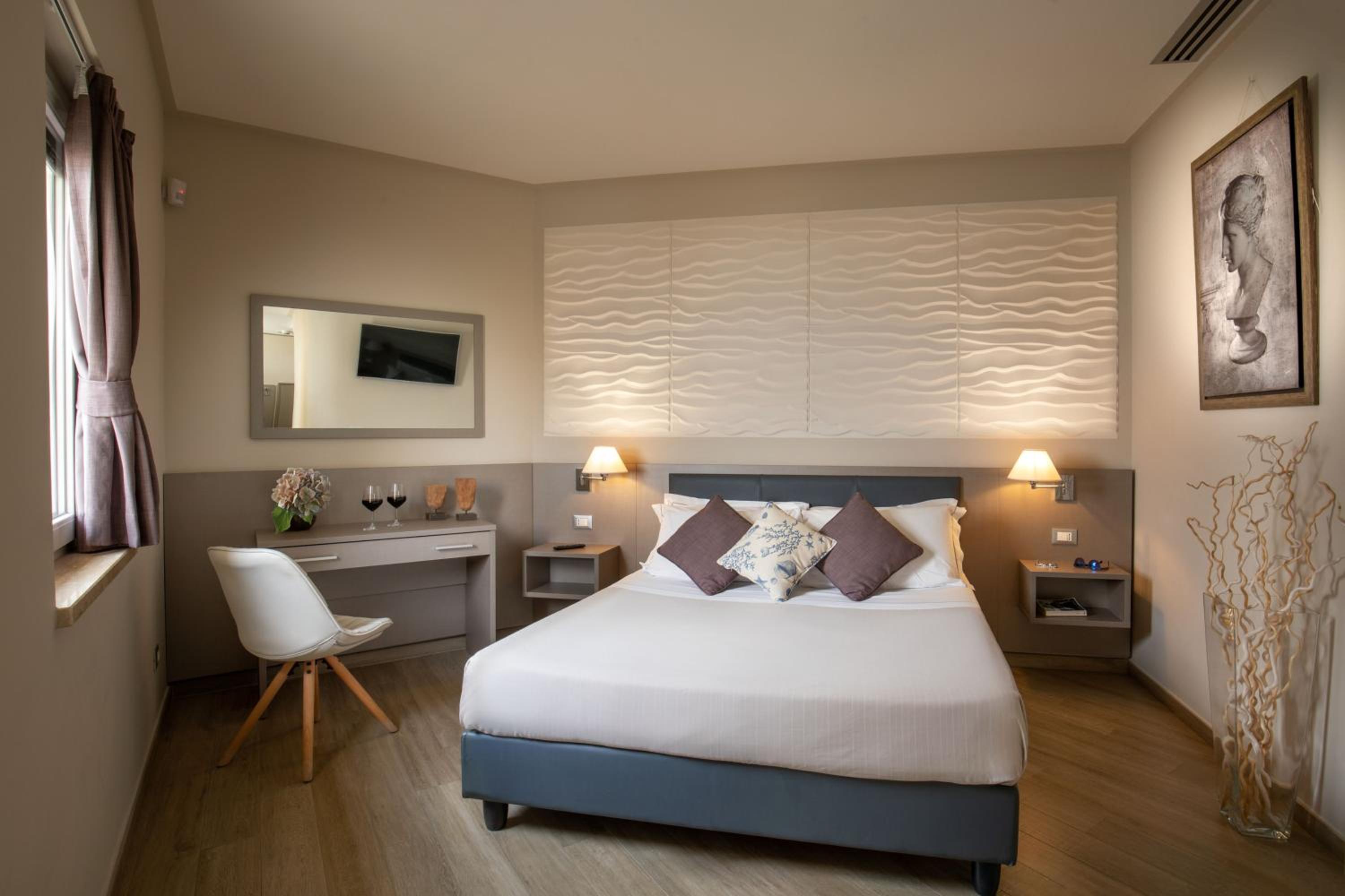 Junior Suite with Terrace - Photo 7
