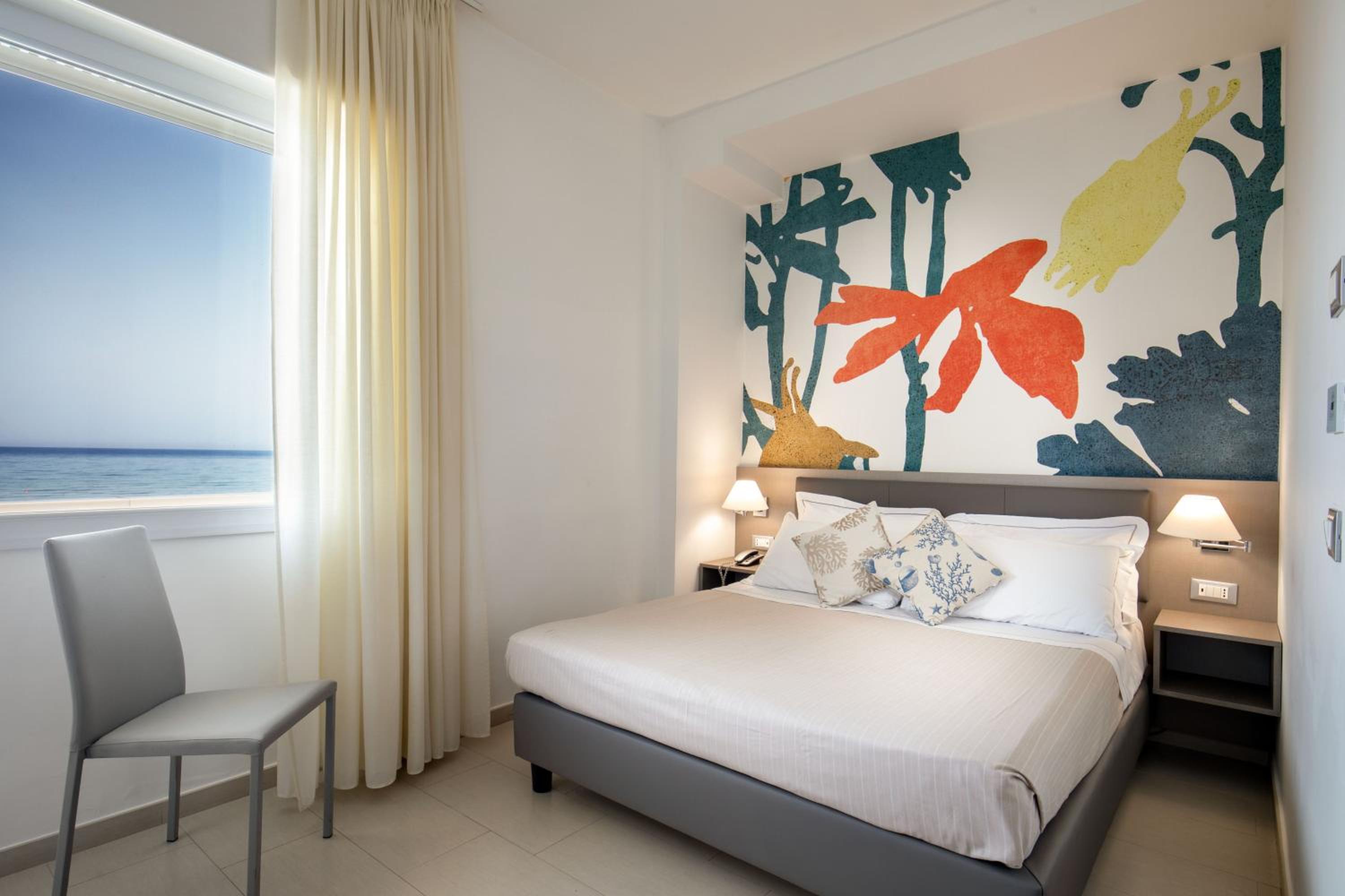 Superior Double or Twin Room - Photo 7