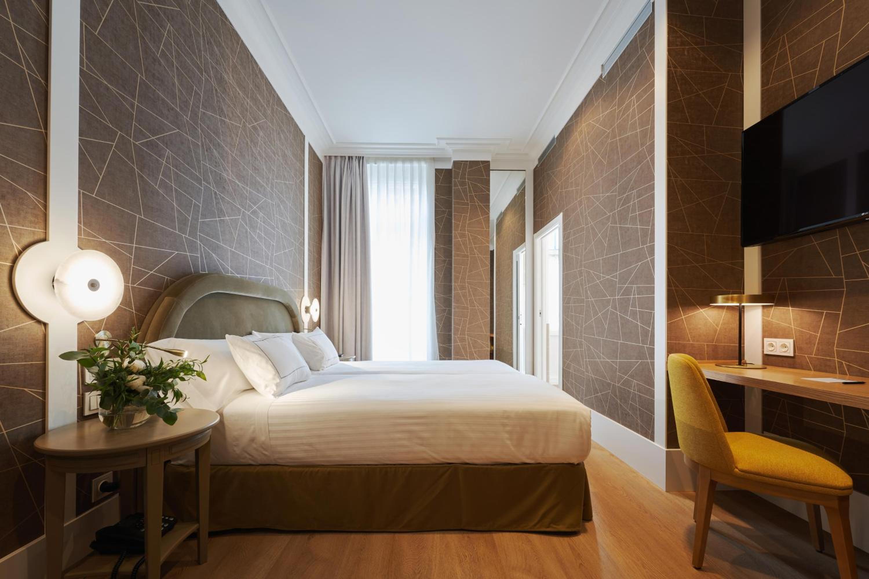 Standard Twin Room photo 2