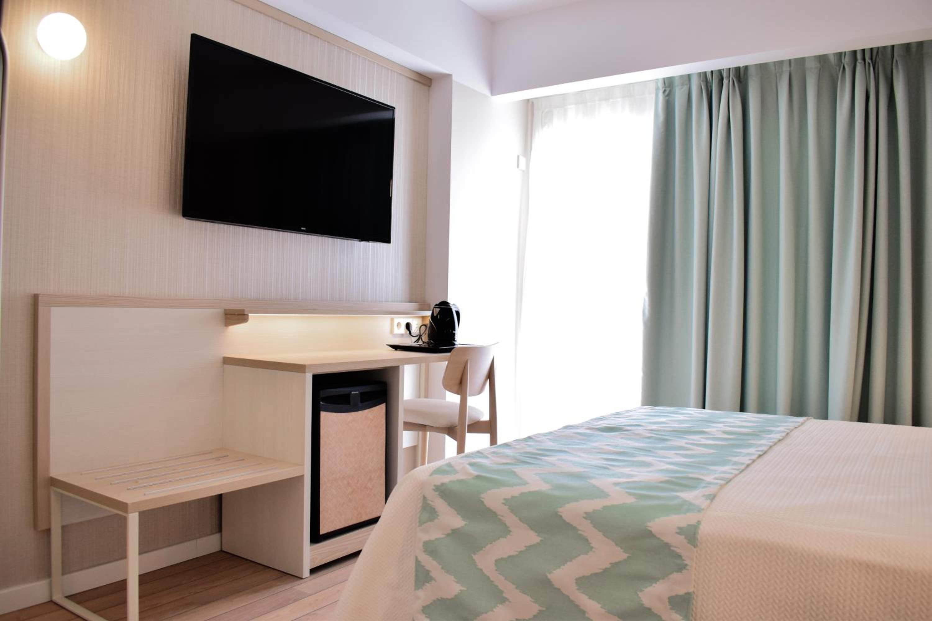 Single Room with Pool View photo 3