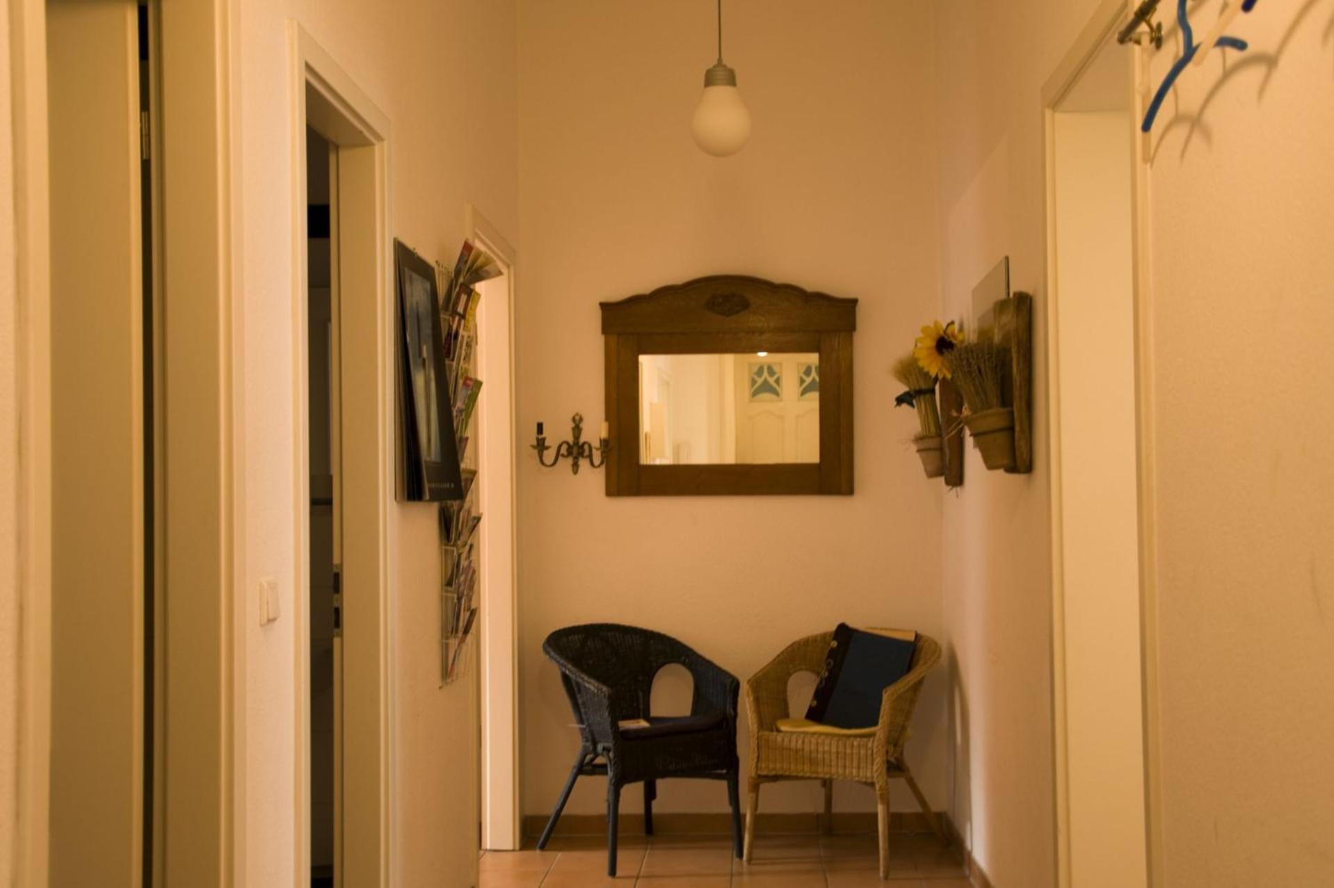 Apartment photo 2