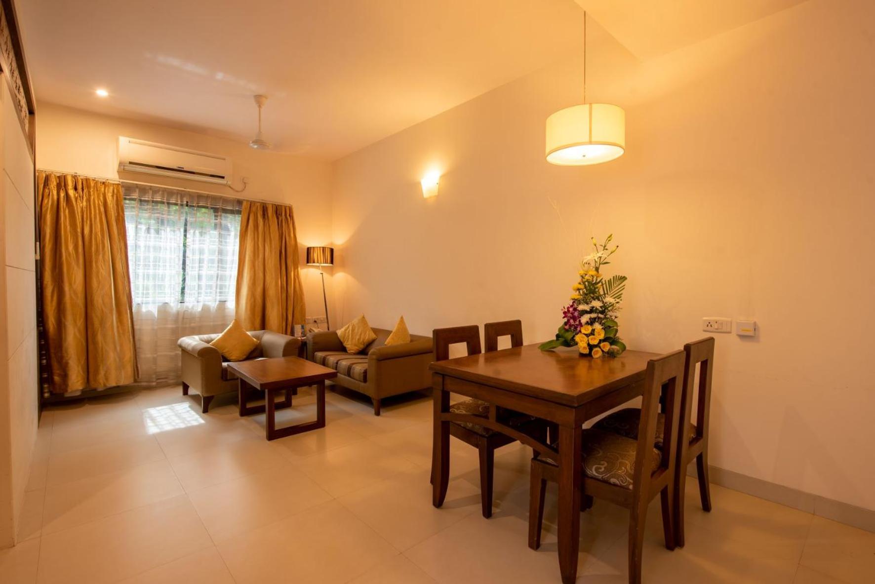 Deluxe Suite - Photo 1