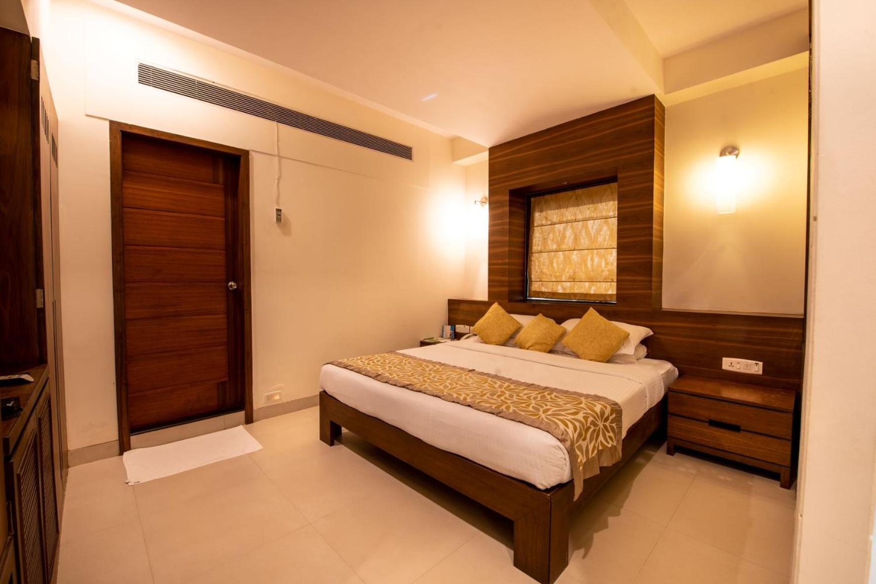 Deluxe Suite - Photo 9