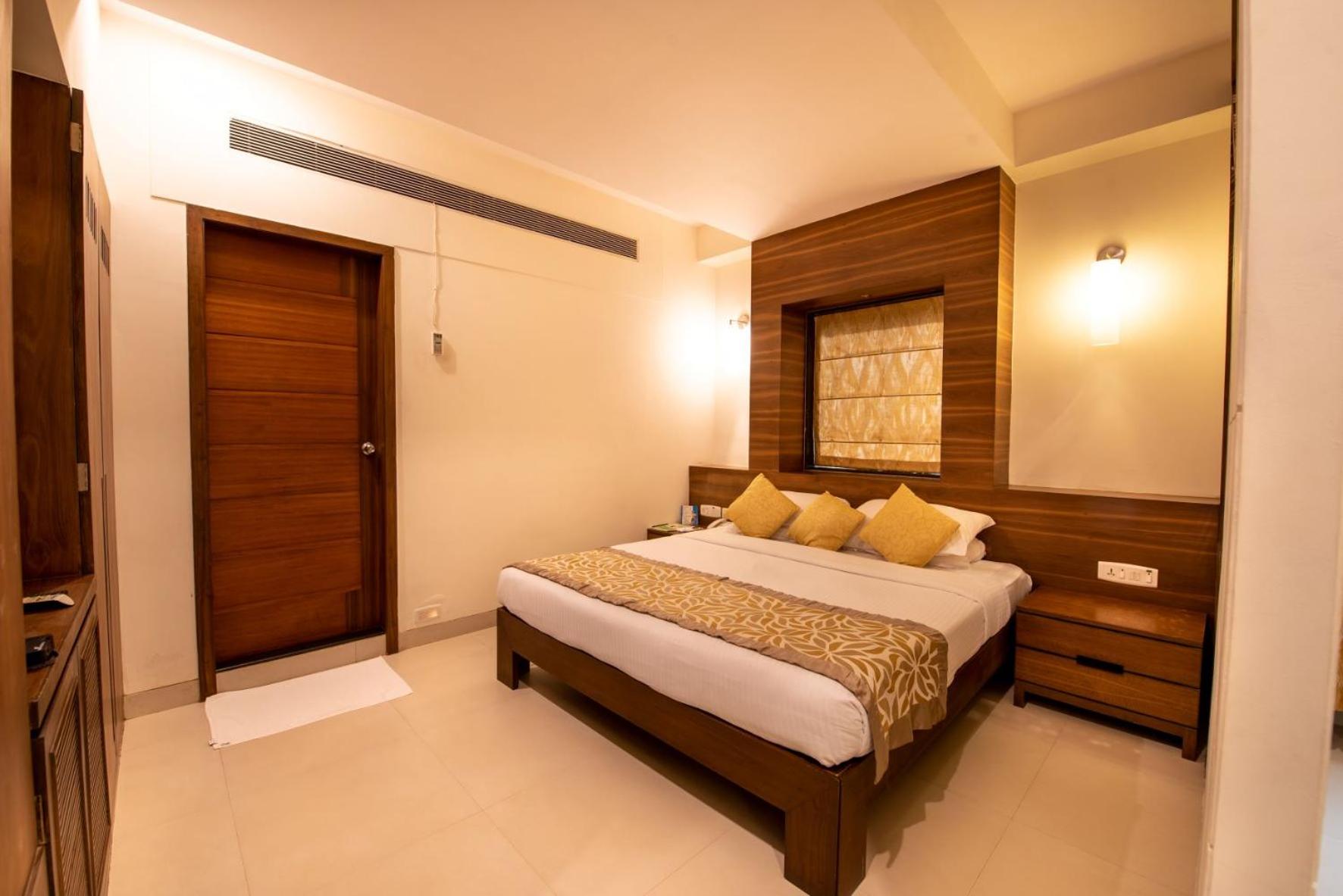 Deluxe Suite - Photo 8