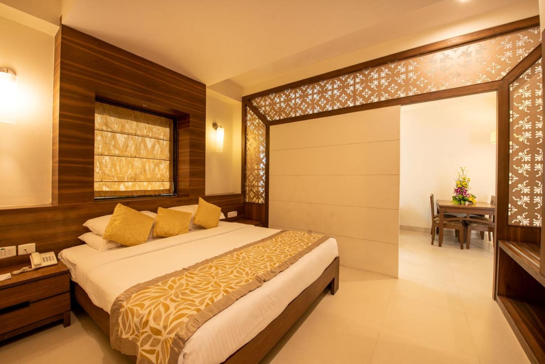 Deluxe Suite - Photo 7