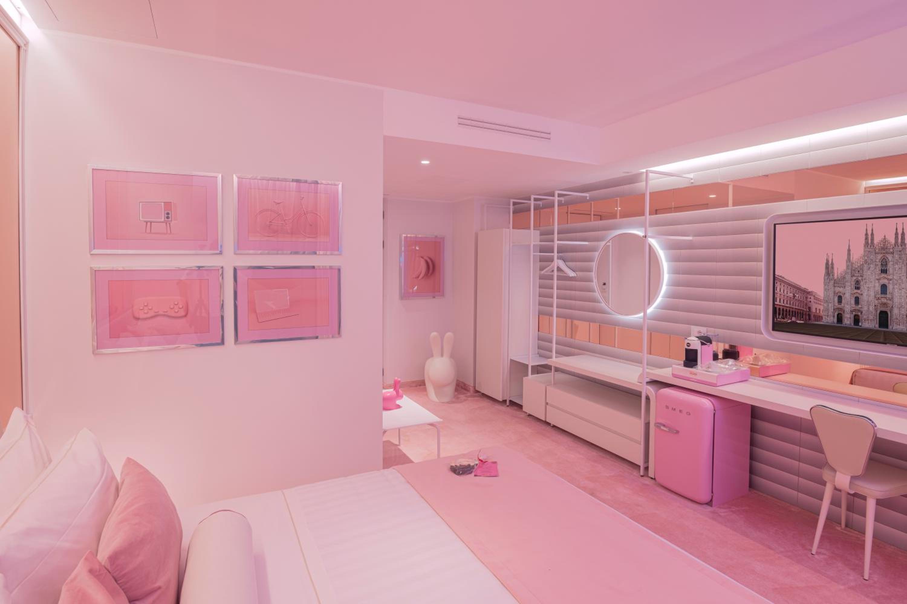 Available room