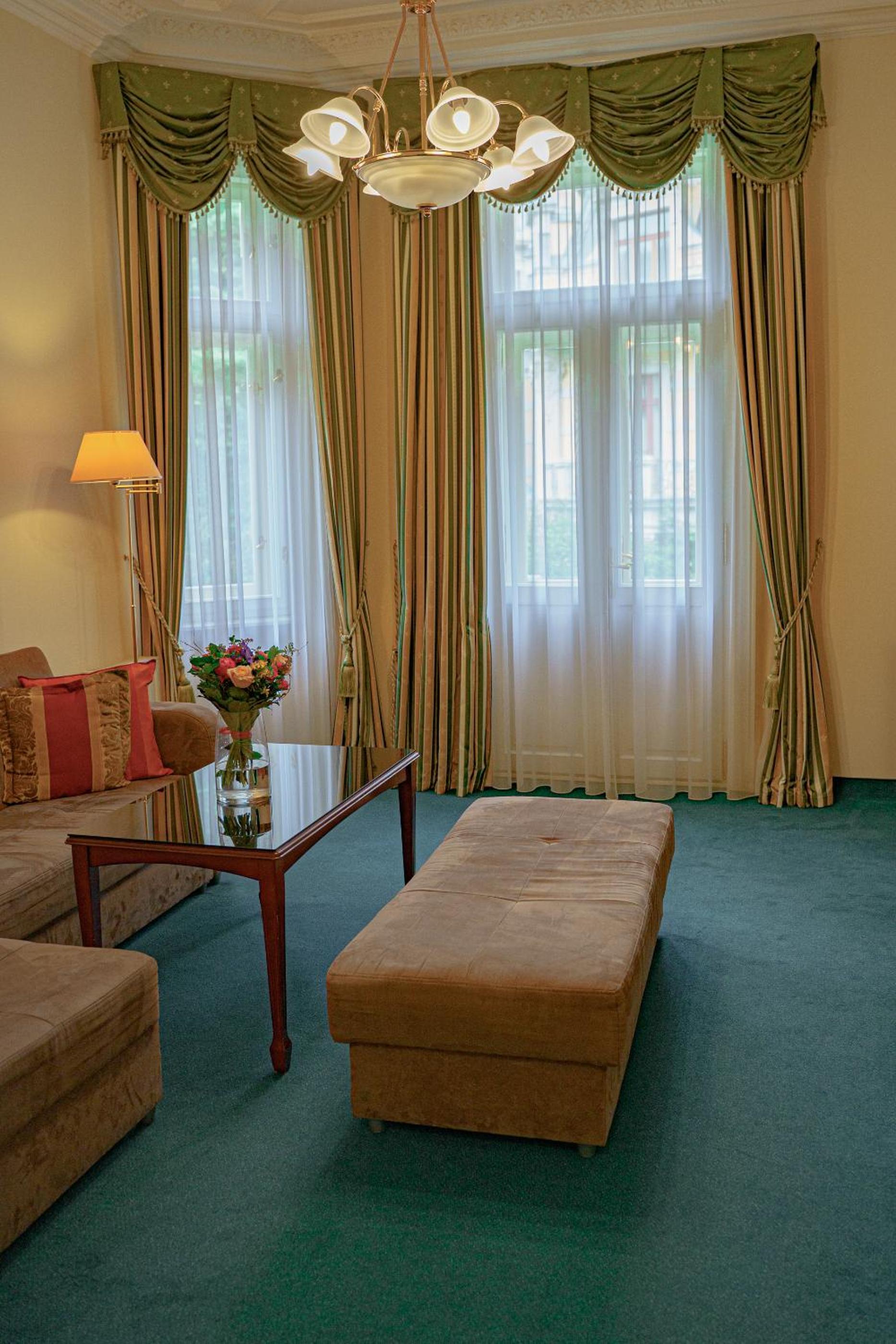 Luxury Suite photo 2