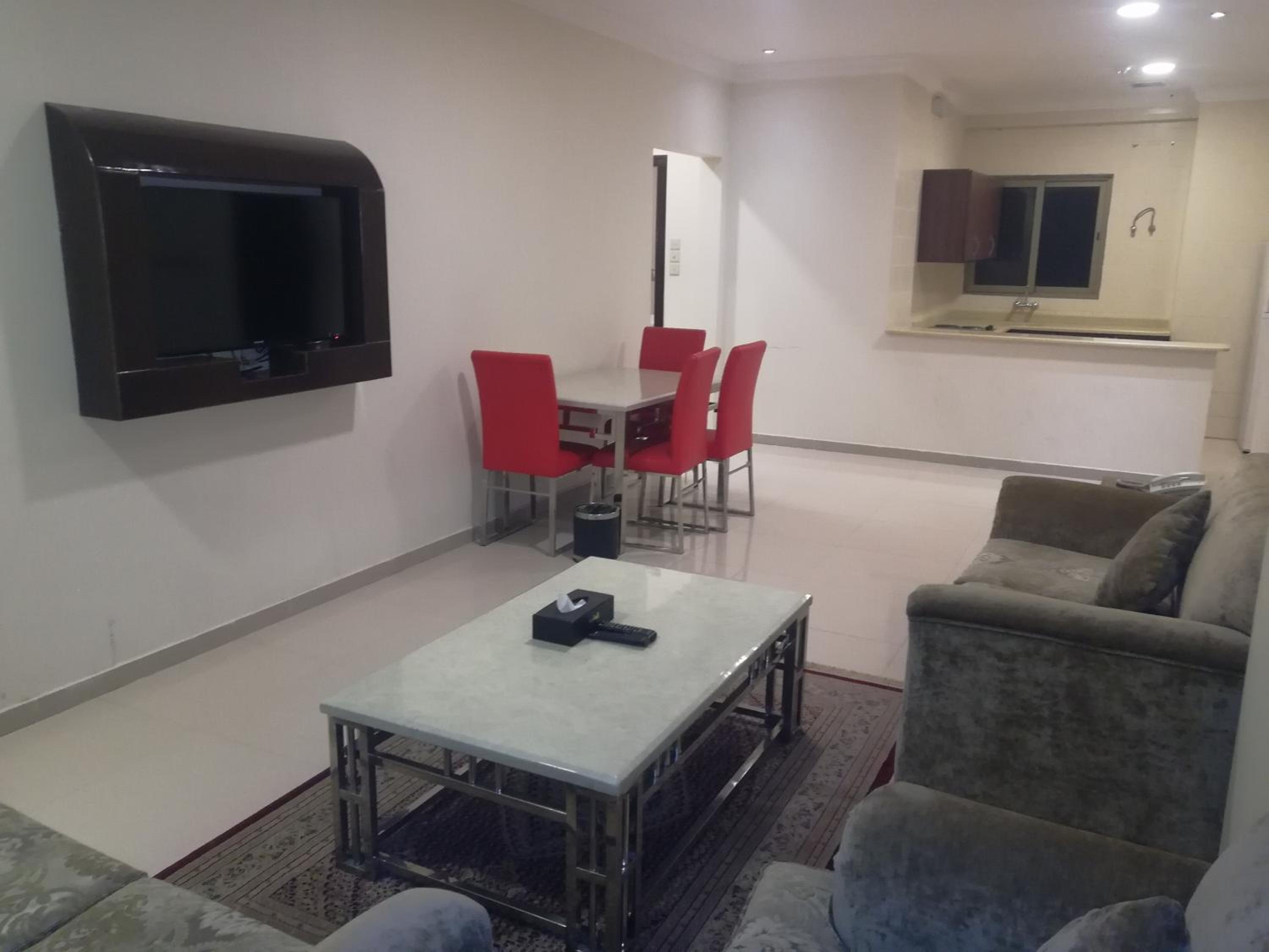 Three-Bedroom Apartment (6 Adults)