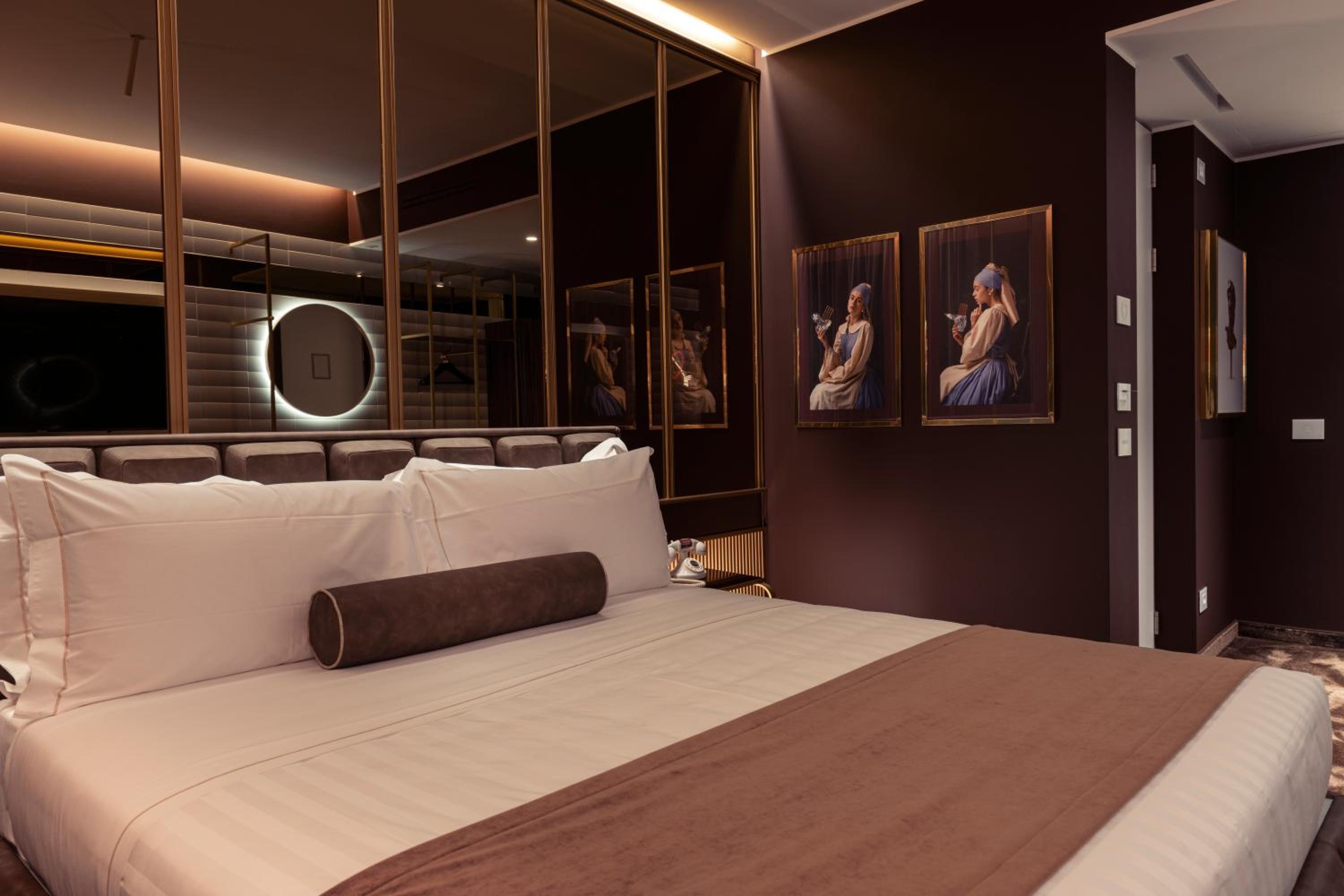Available room