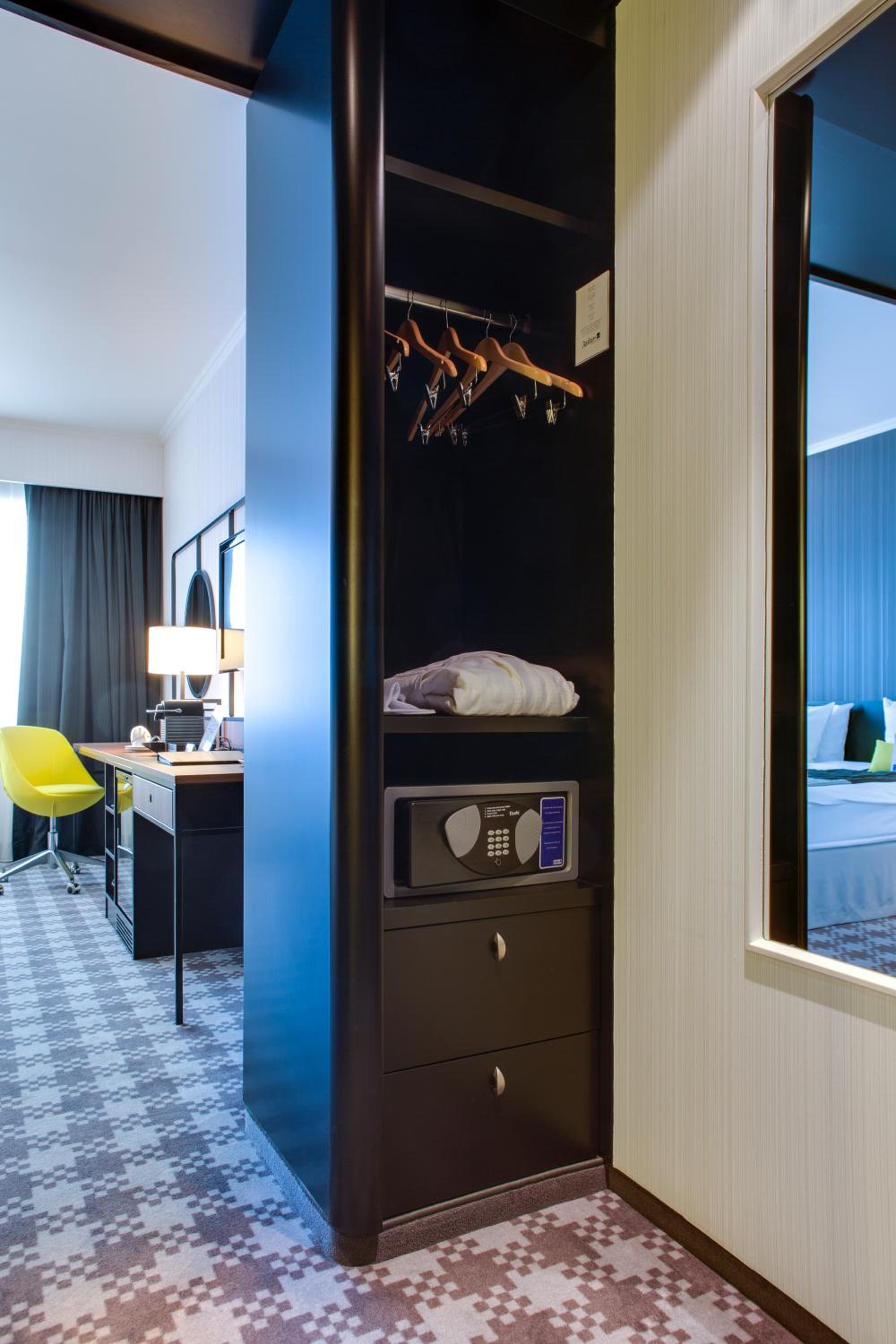 Premium Room - Photo 3