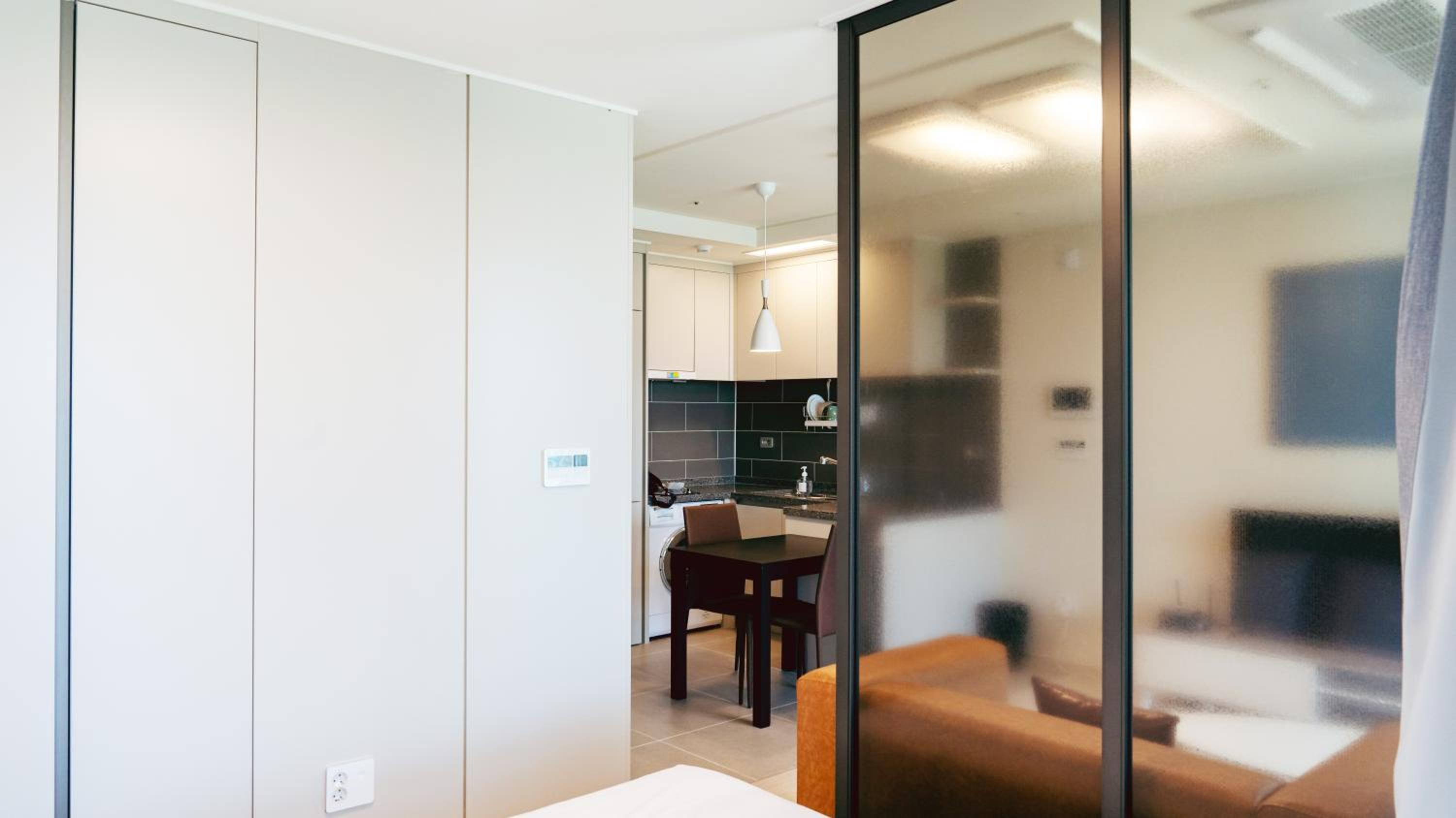 Deluxe Suite - Photo 11
