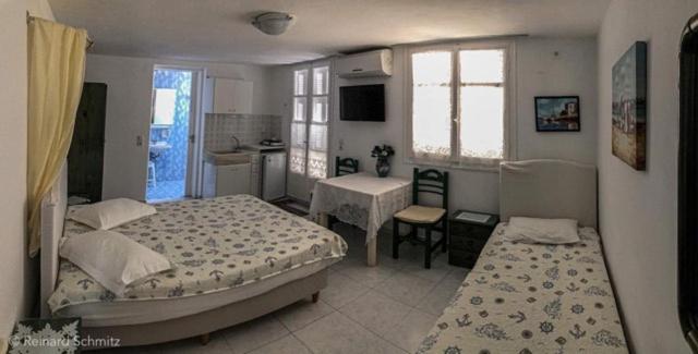 Studio with Sea View (3 Adults)
