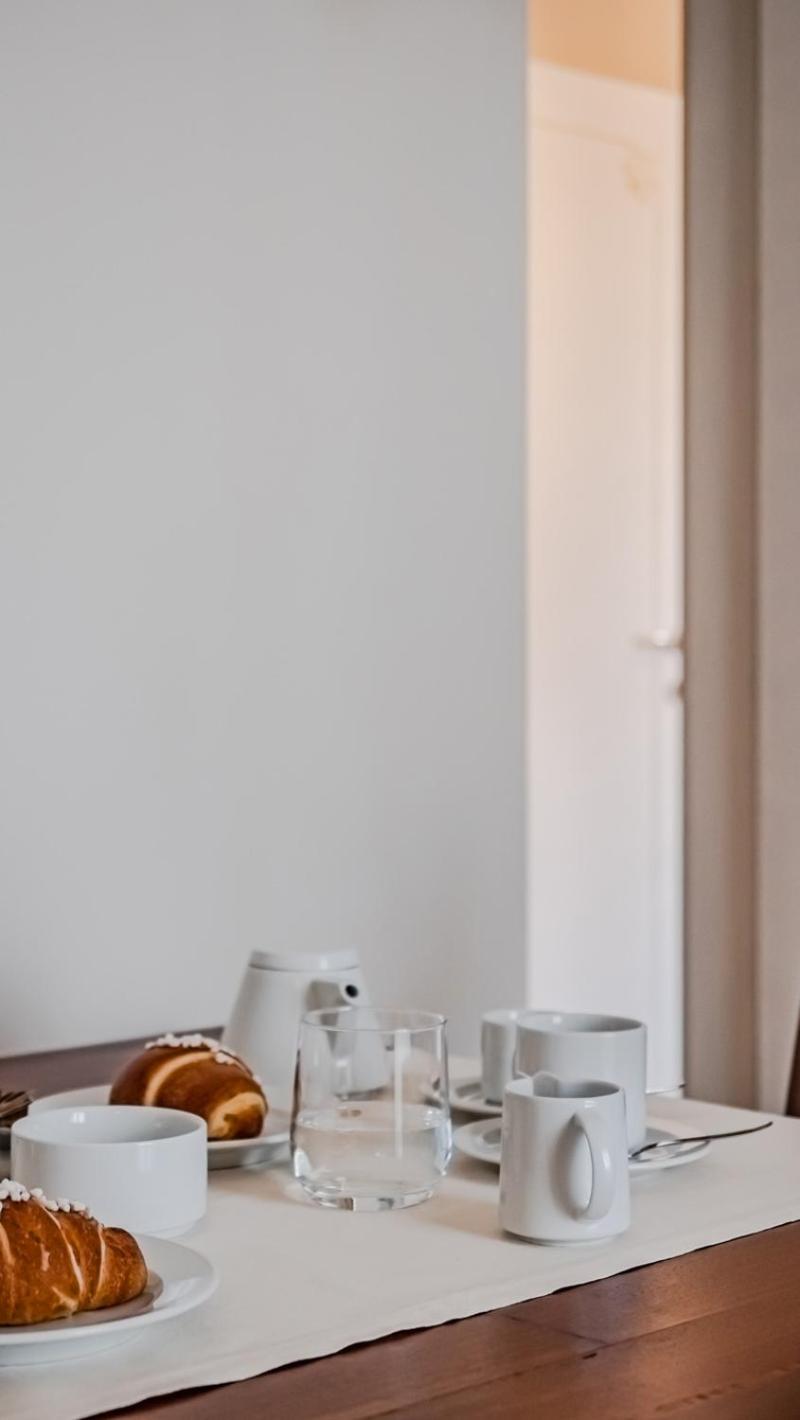 Suite - Photo 13