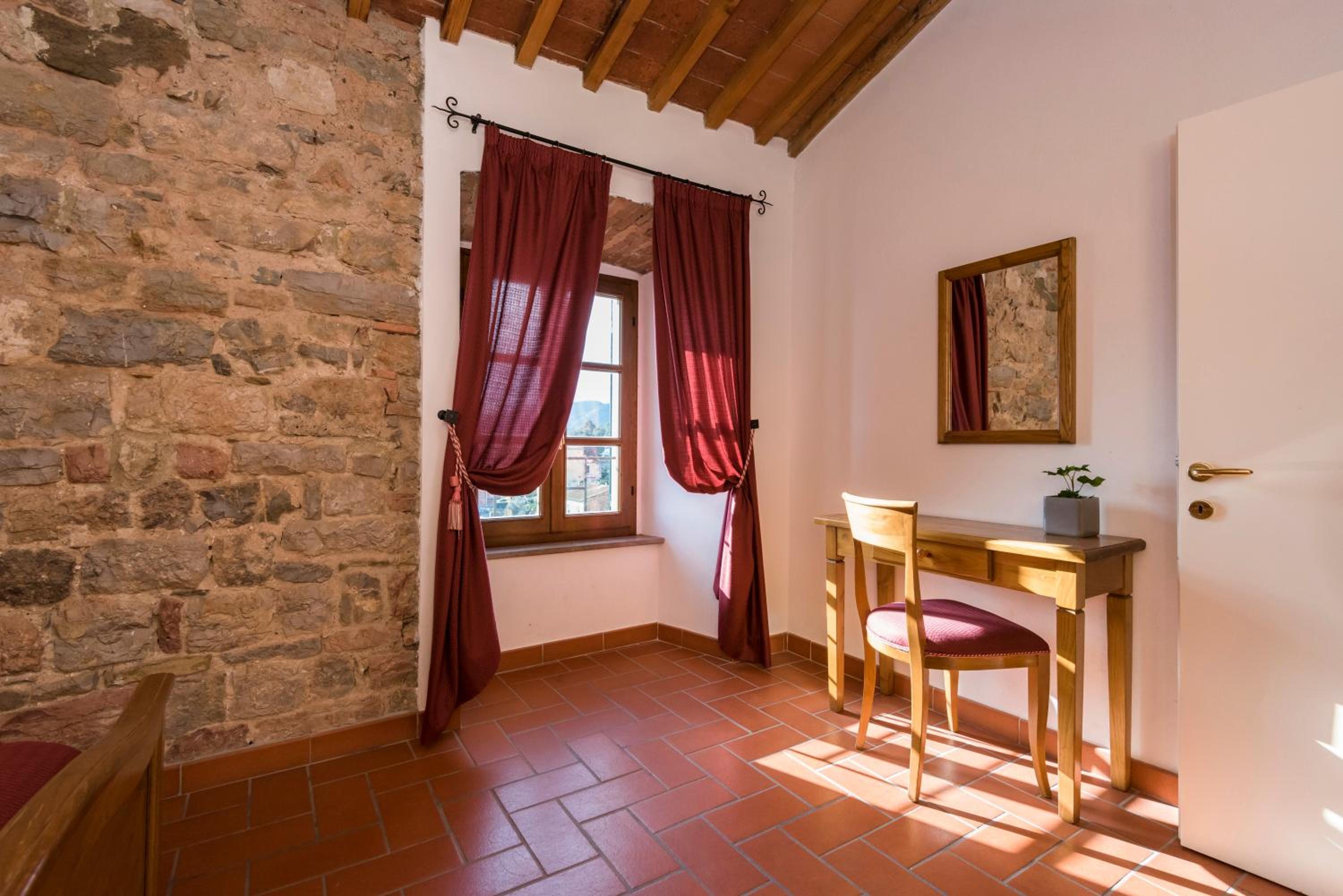 Deluxe Two-Bedroom Apartment