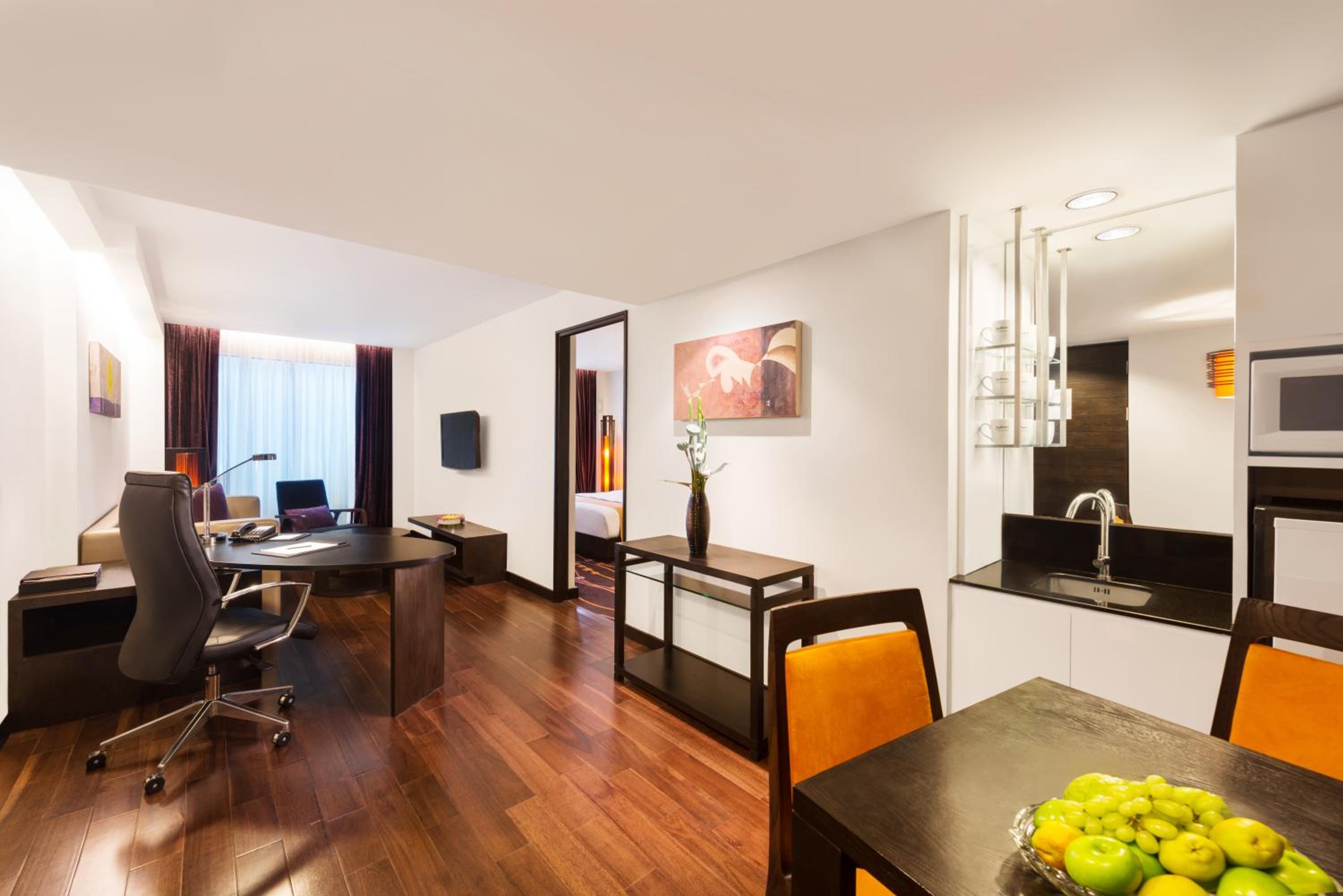 One-Bedroom Suite photo 2