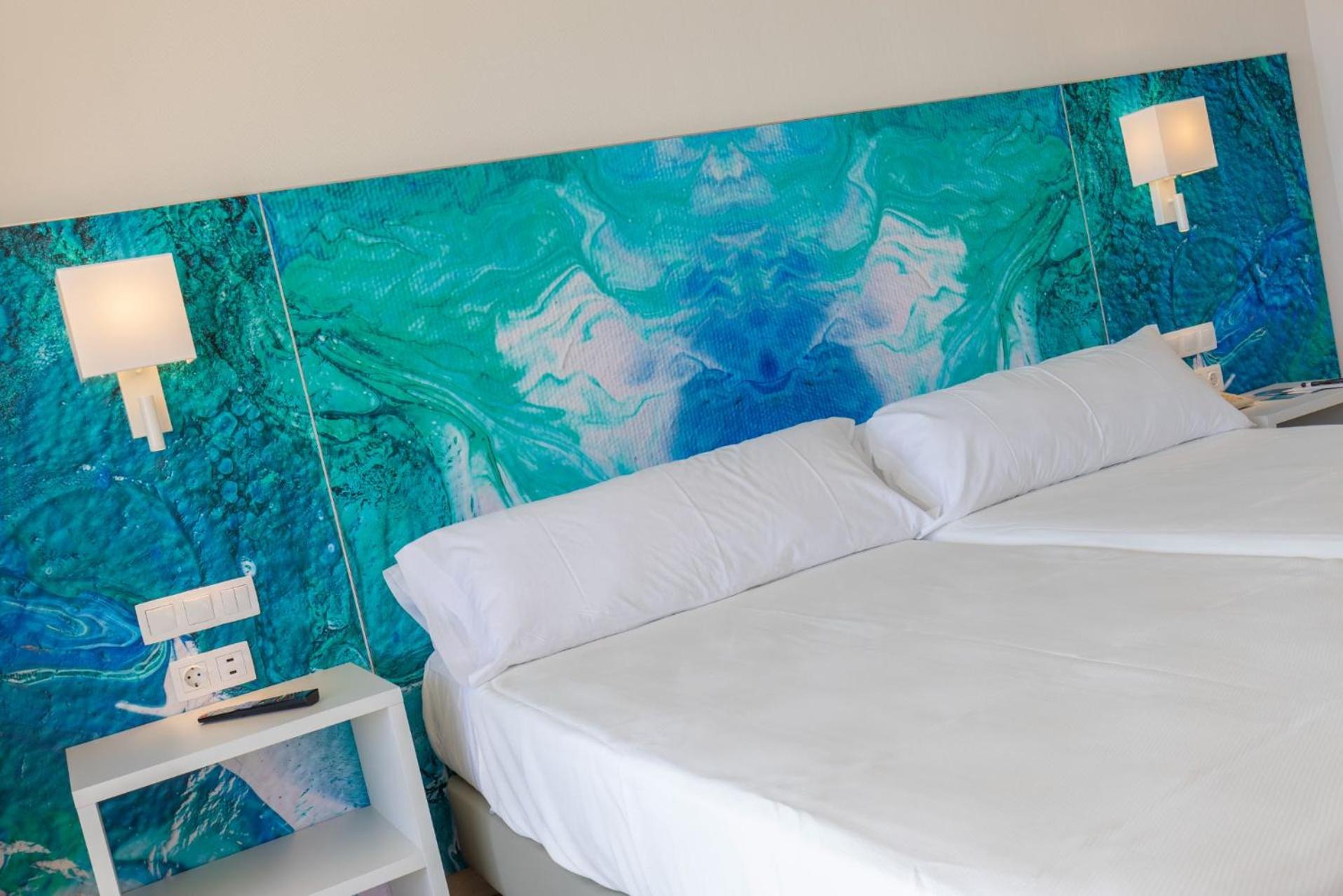 Premium Room (3 Adults)