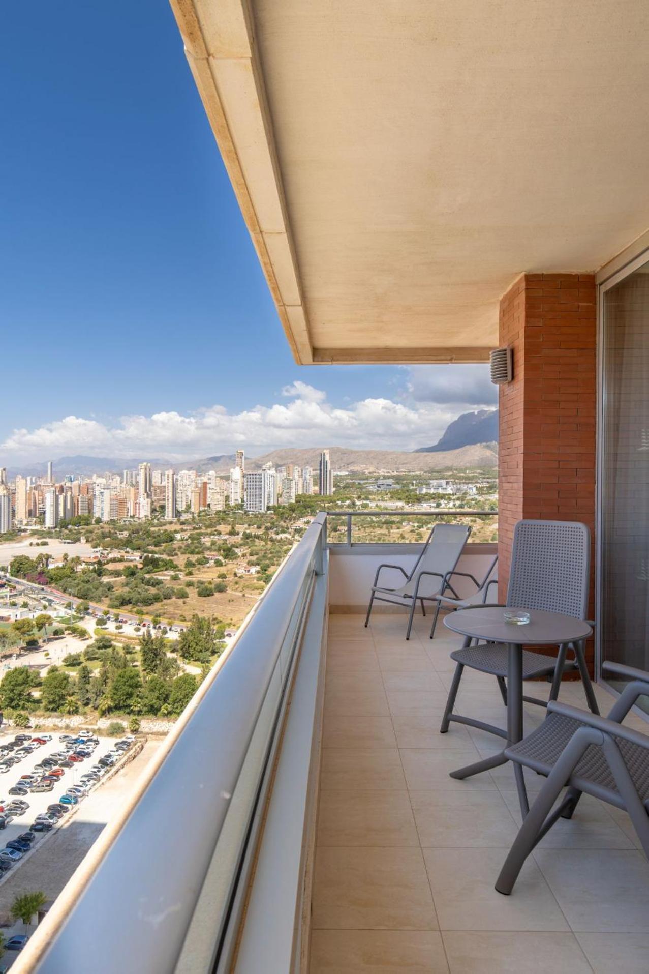 Habitación Doble o con Dos Camas Superiores con Terraza (3 Adultos)