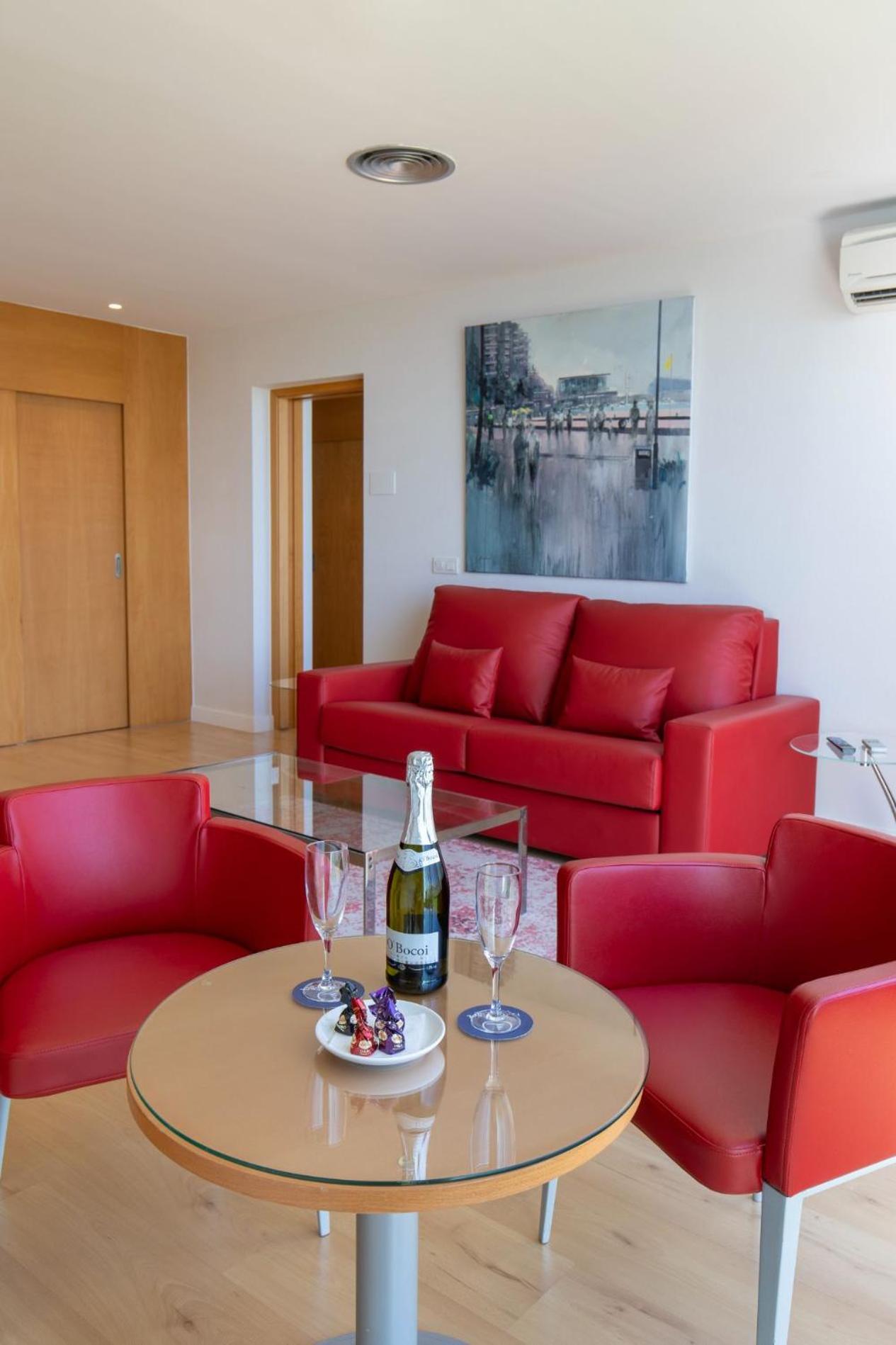 Grand Deluxe Double Room (1 Adult)