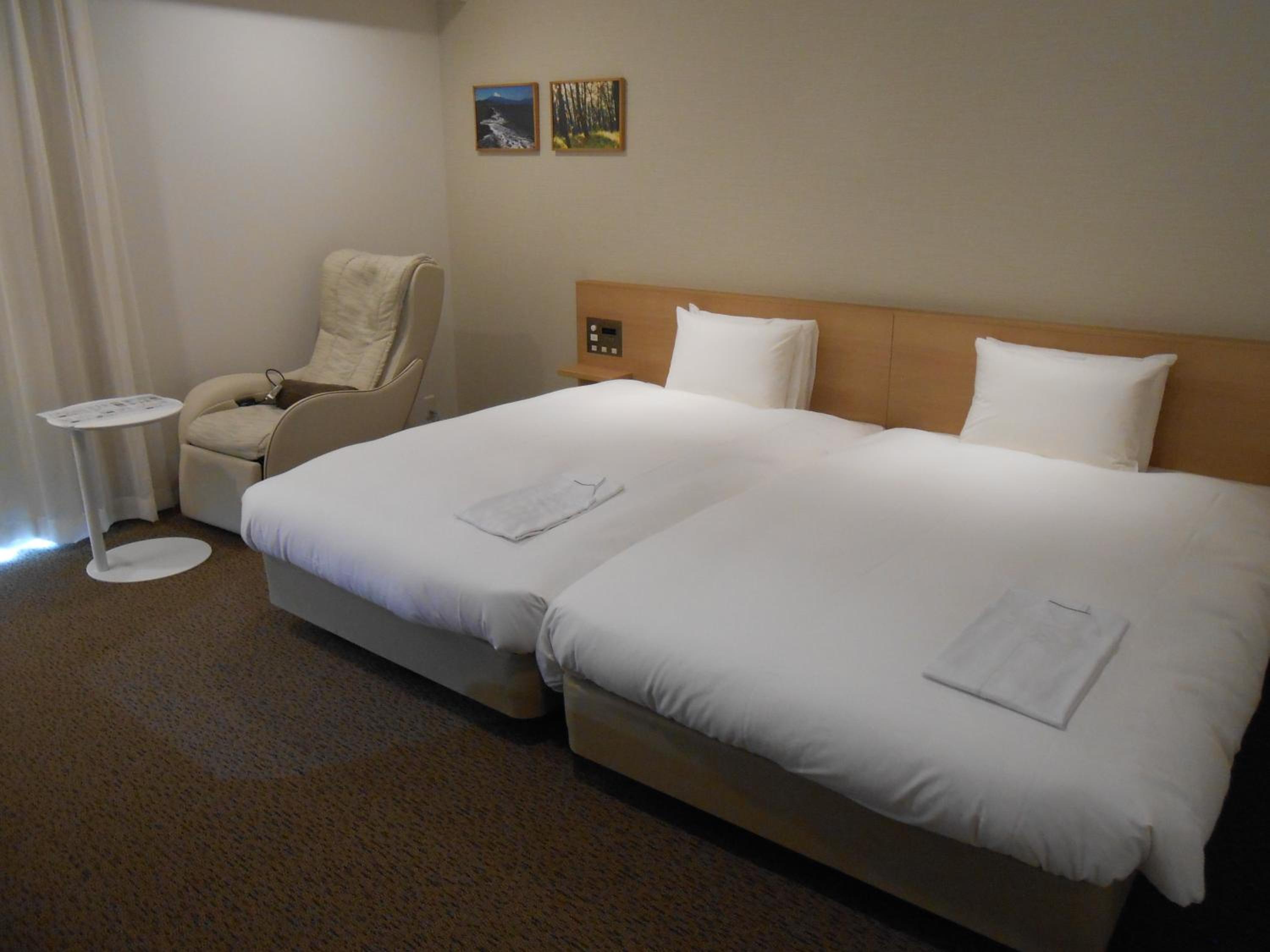 Hollywood Twin Room - Non-Smoking