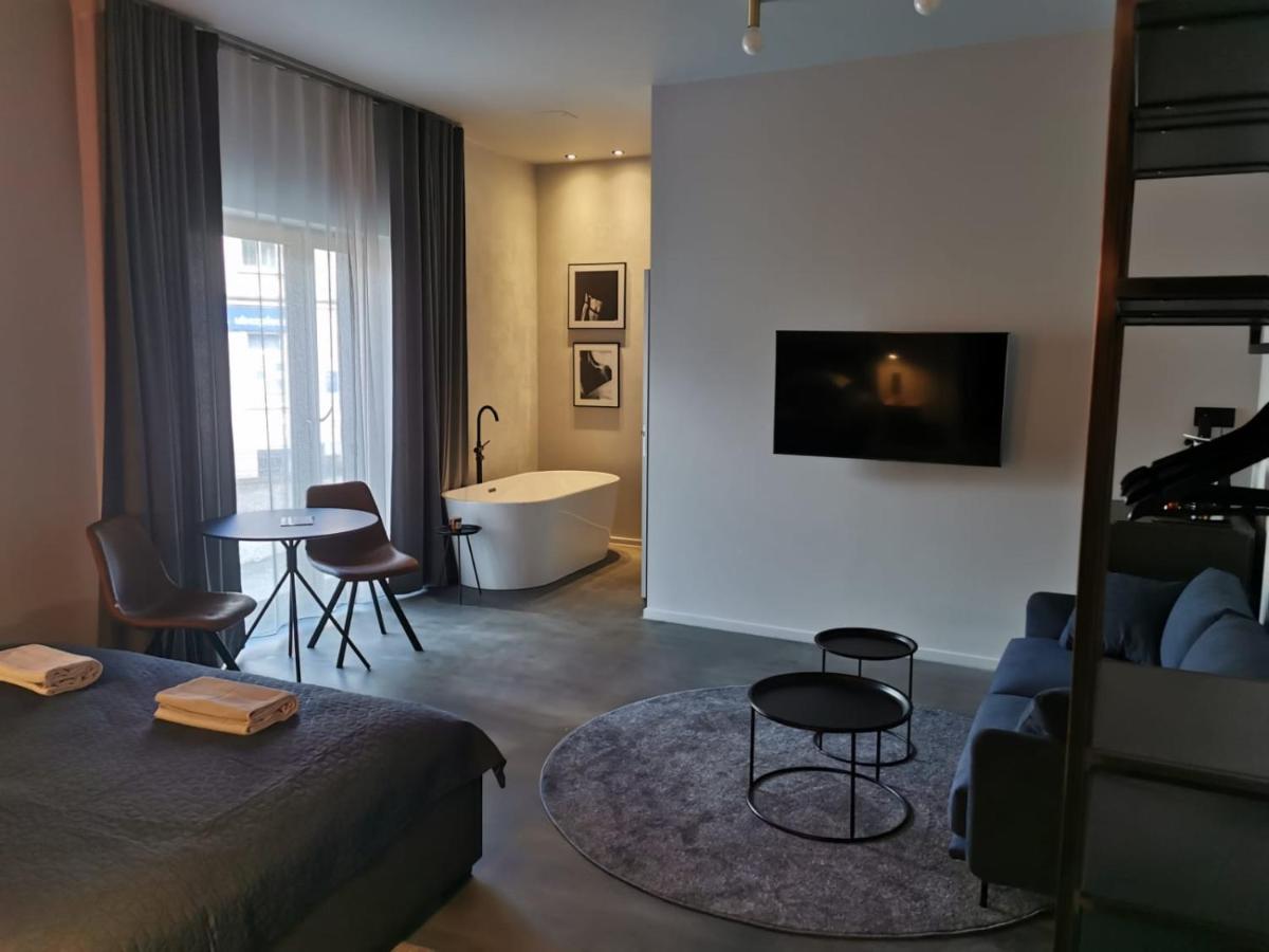 Deluxe Double Room with Bath photo 2