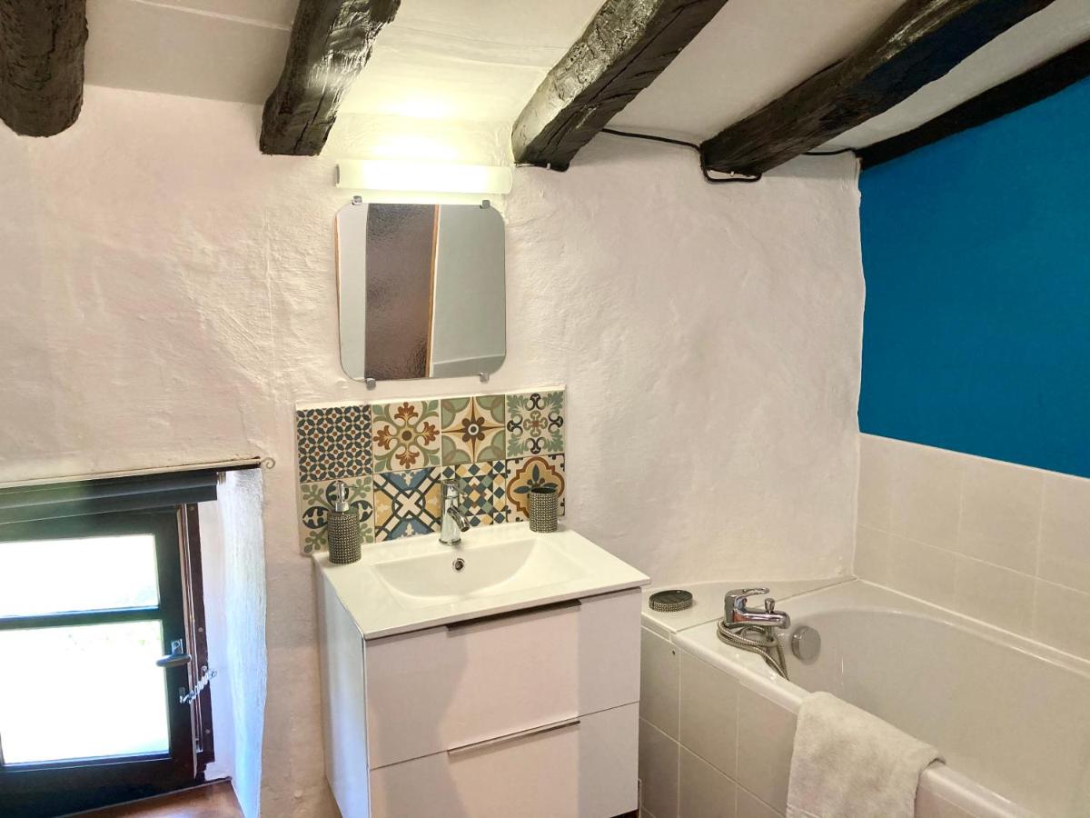 Triple Room with Private Bathroom - Photo 6