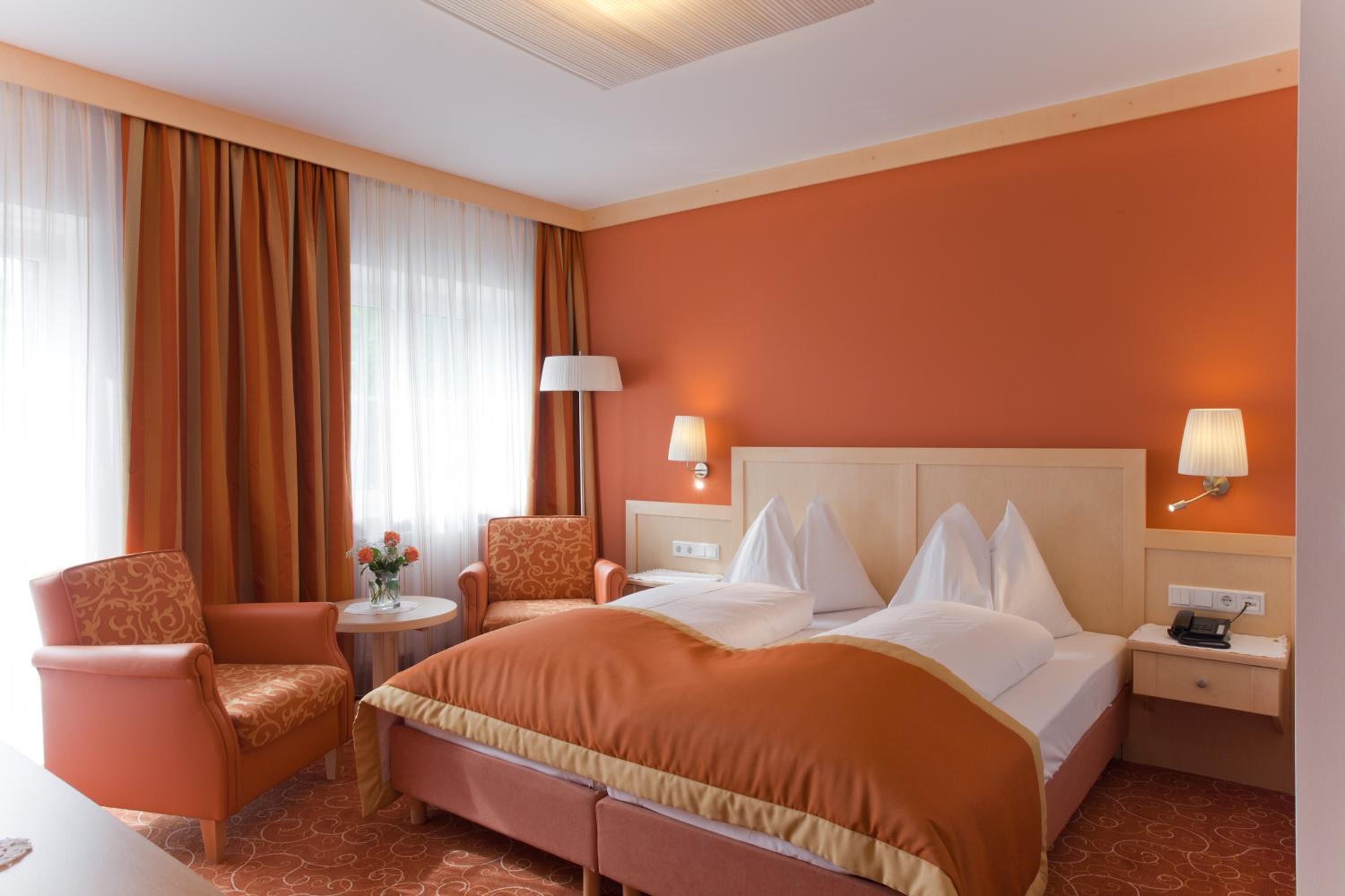 Comfort Double Room with Balcony - Photo 1