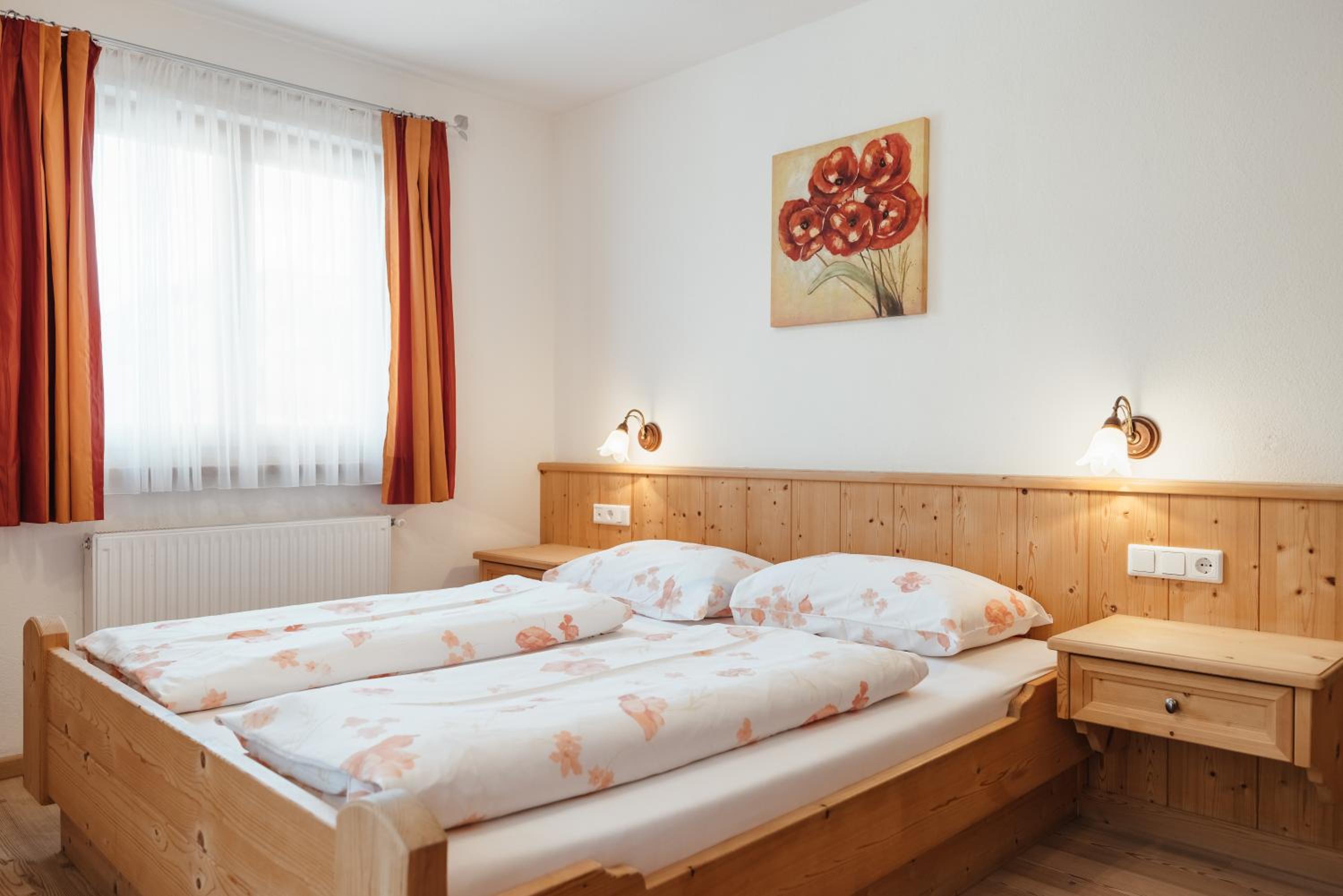 Double Room with Balcony - Photo 14