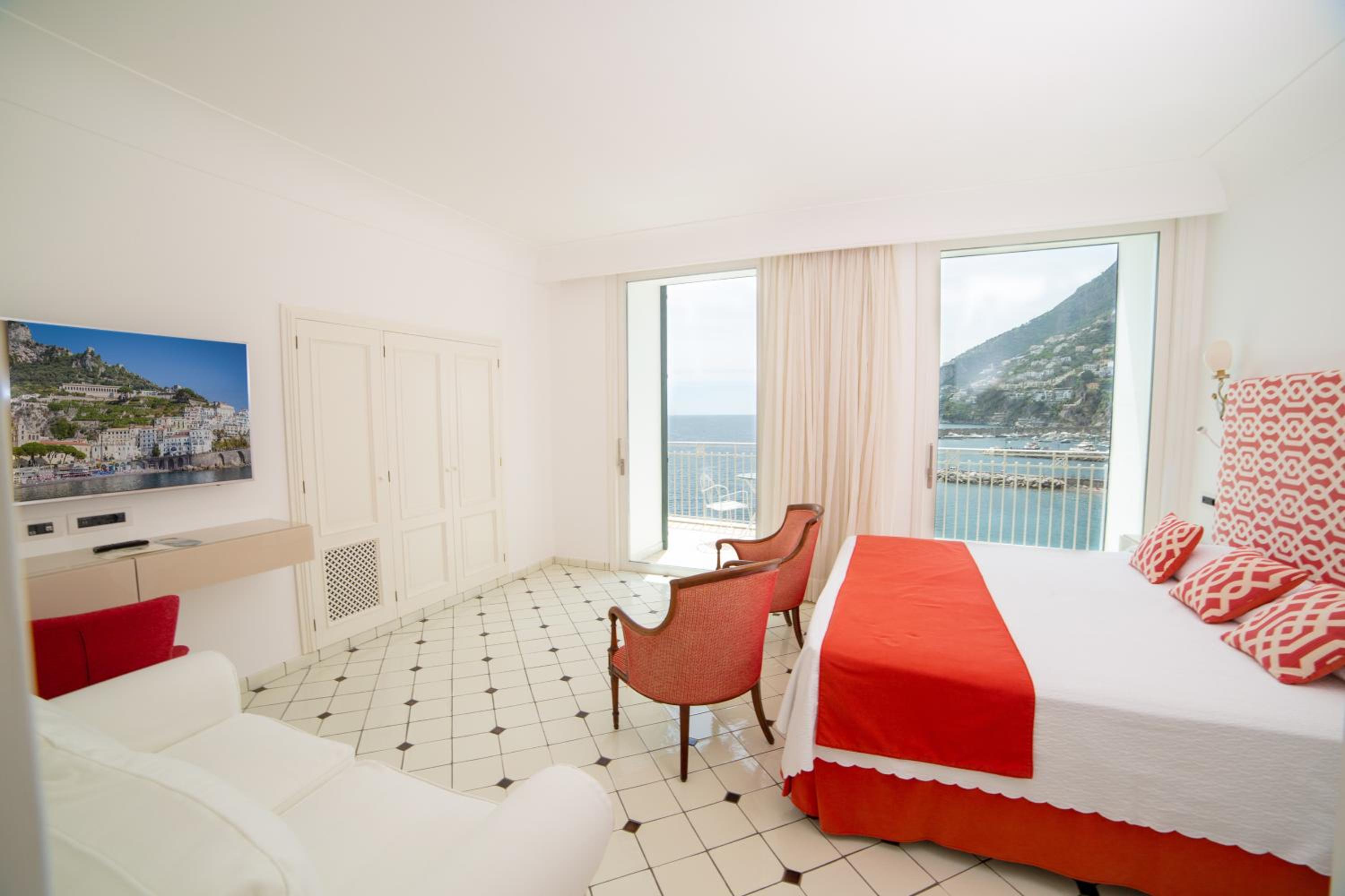 Junior Suite - Photo 1