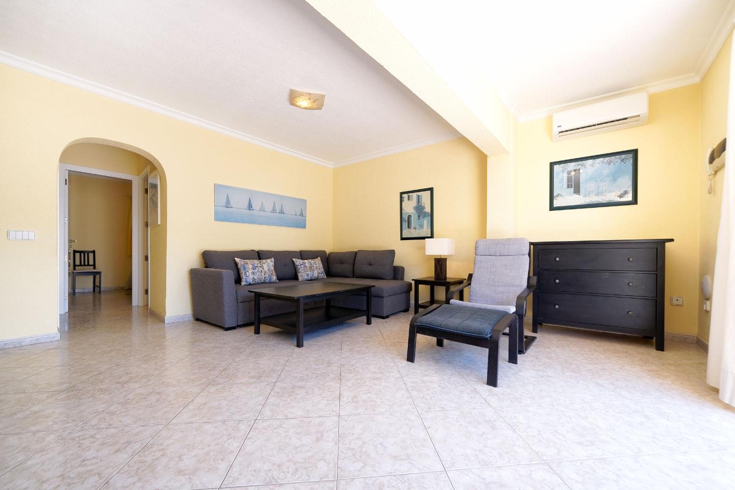 Apartamento con vista al jardín