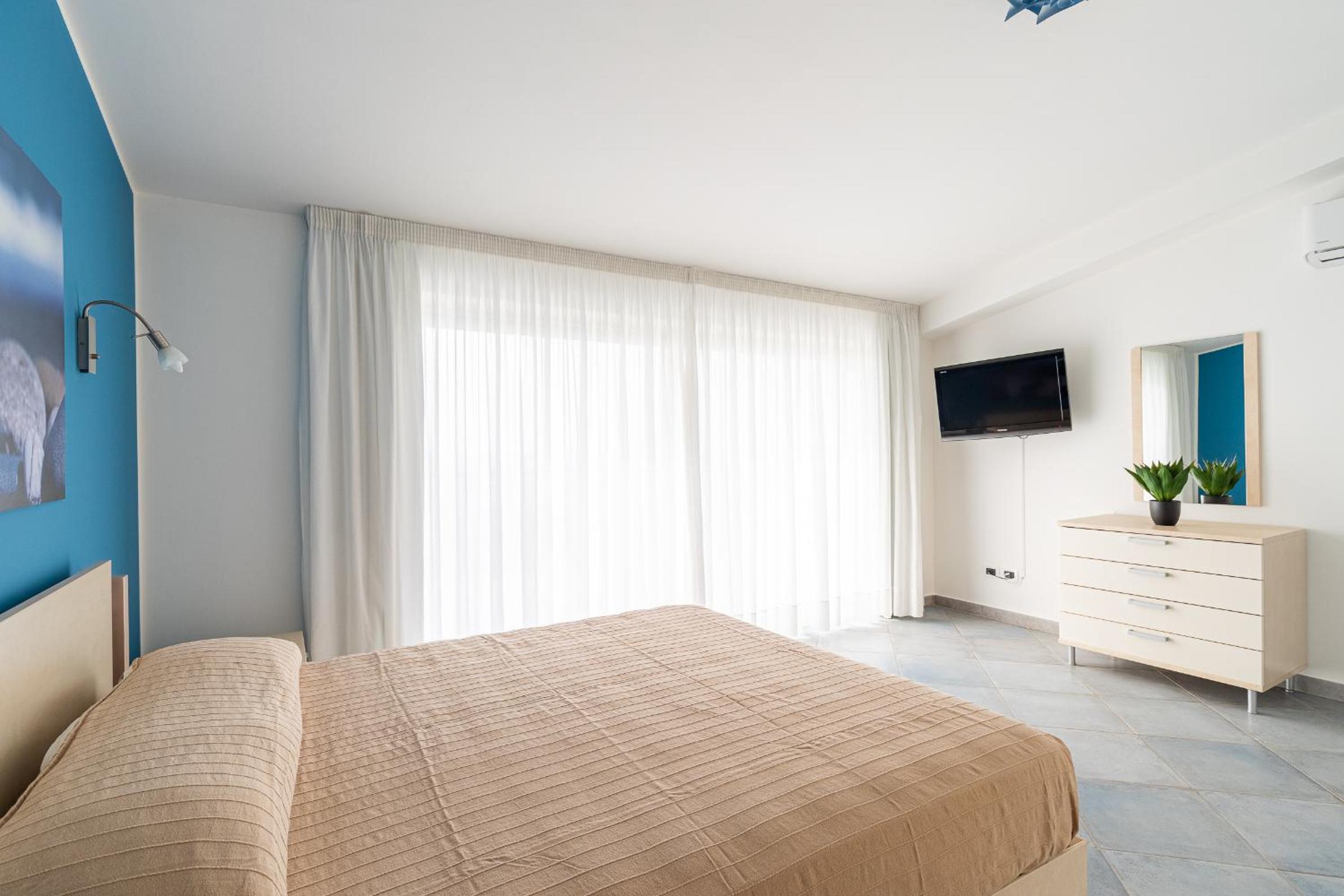 One-Bedroom Apartment (2 Adults) photo 1
