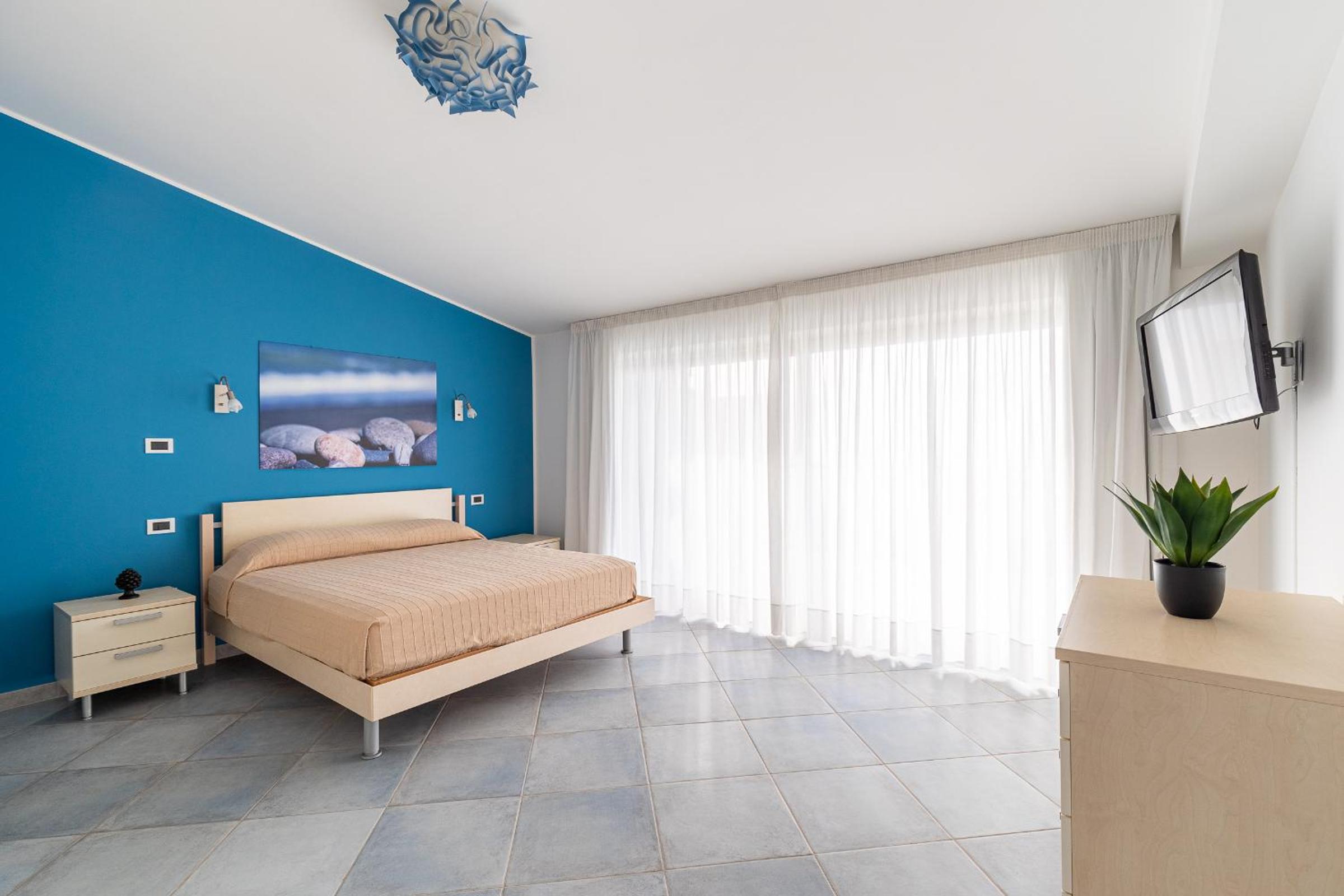 One-Bedroom Apartment (2 Adults) photo 2