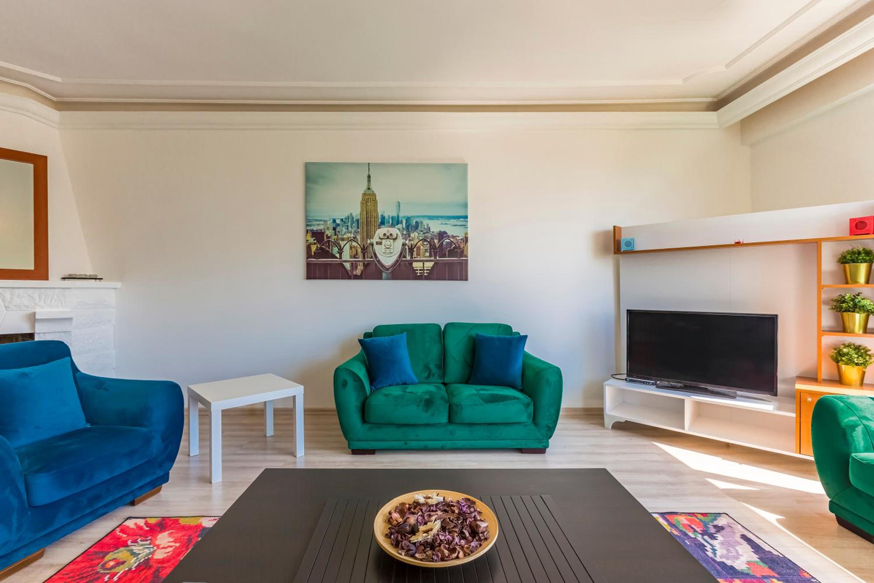 Suite with Pool View