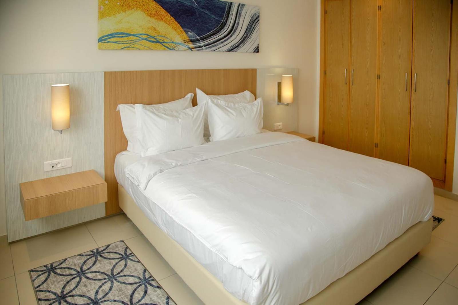 Two-Bedroom Apartment - Photo 2