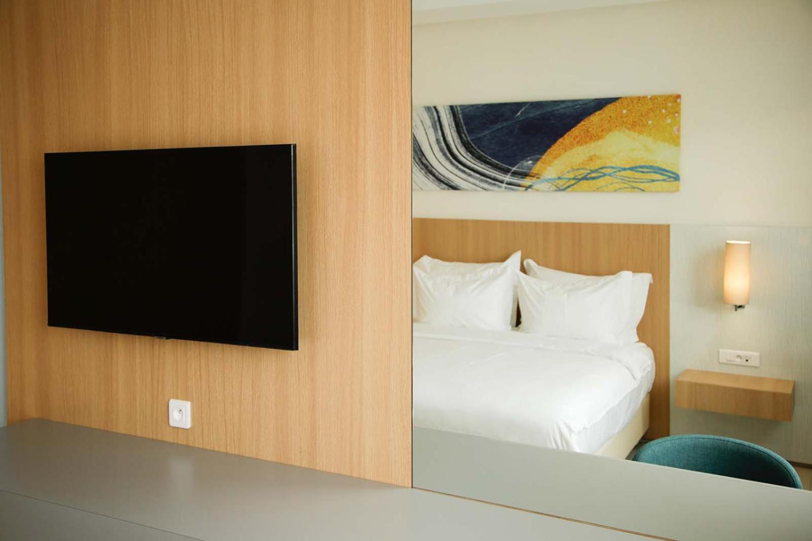 Three-Bedroom Apartment - Photo 3