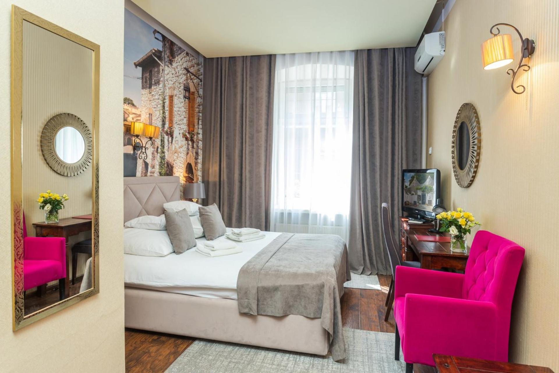 Double Room - Photo 1