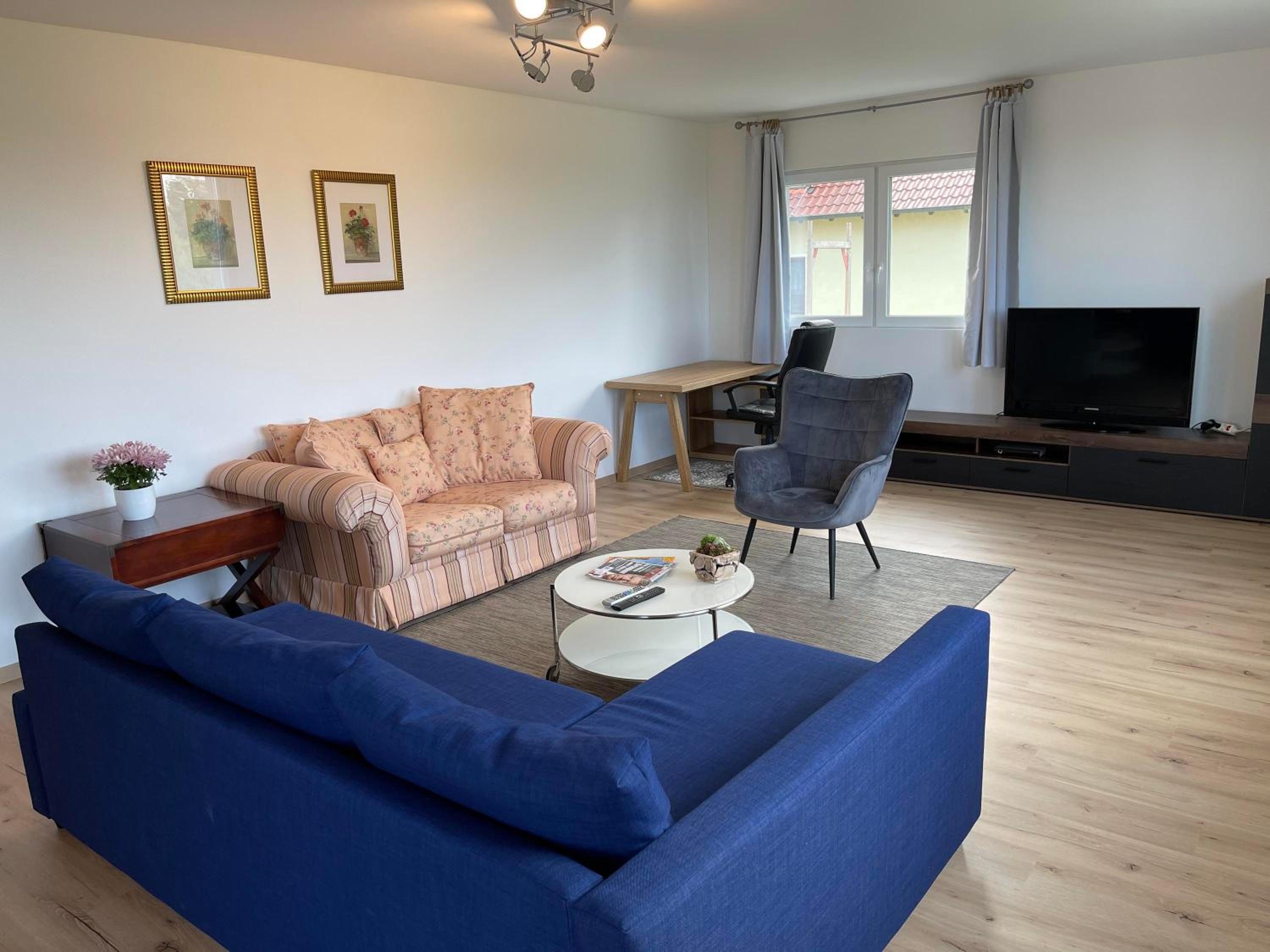 Two-Bedroom Deluxe Apartment with Garden View photo 1