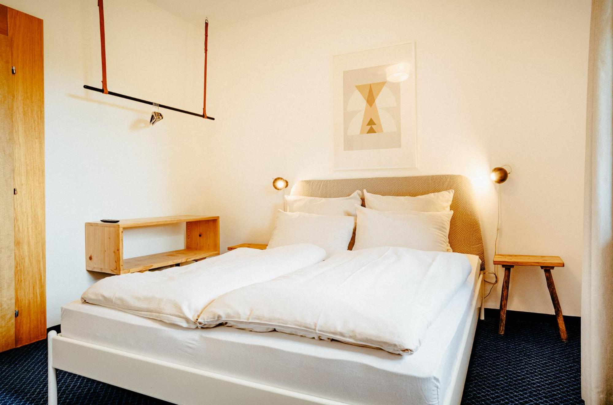 Economy Double Room - Photo 6
