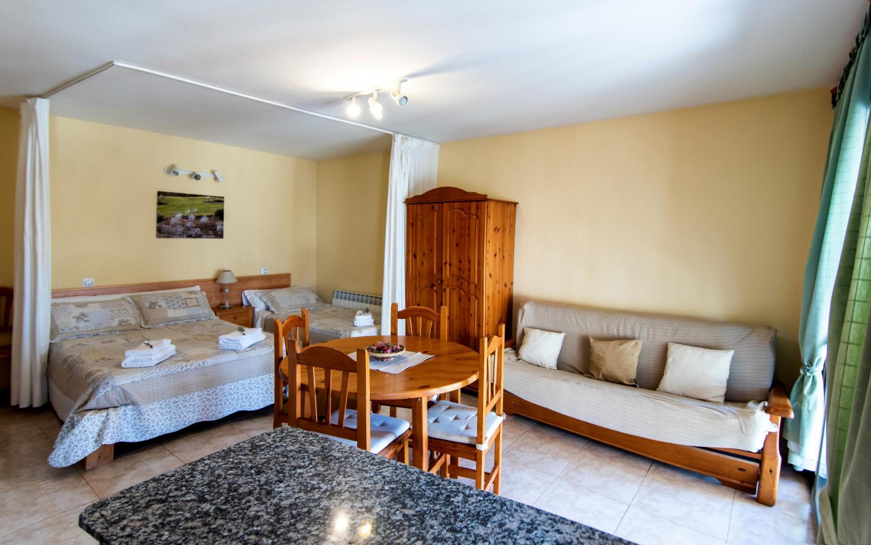 Estudio con terraza
