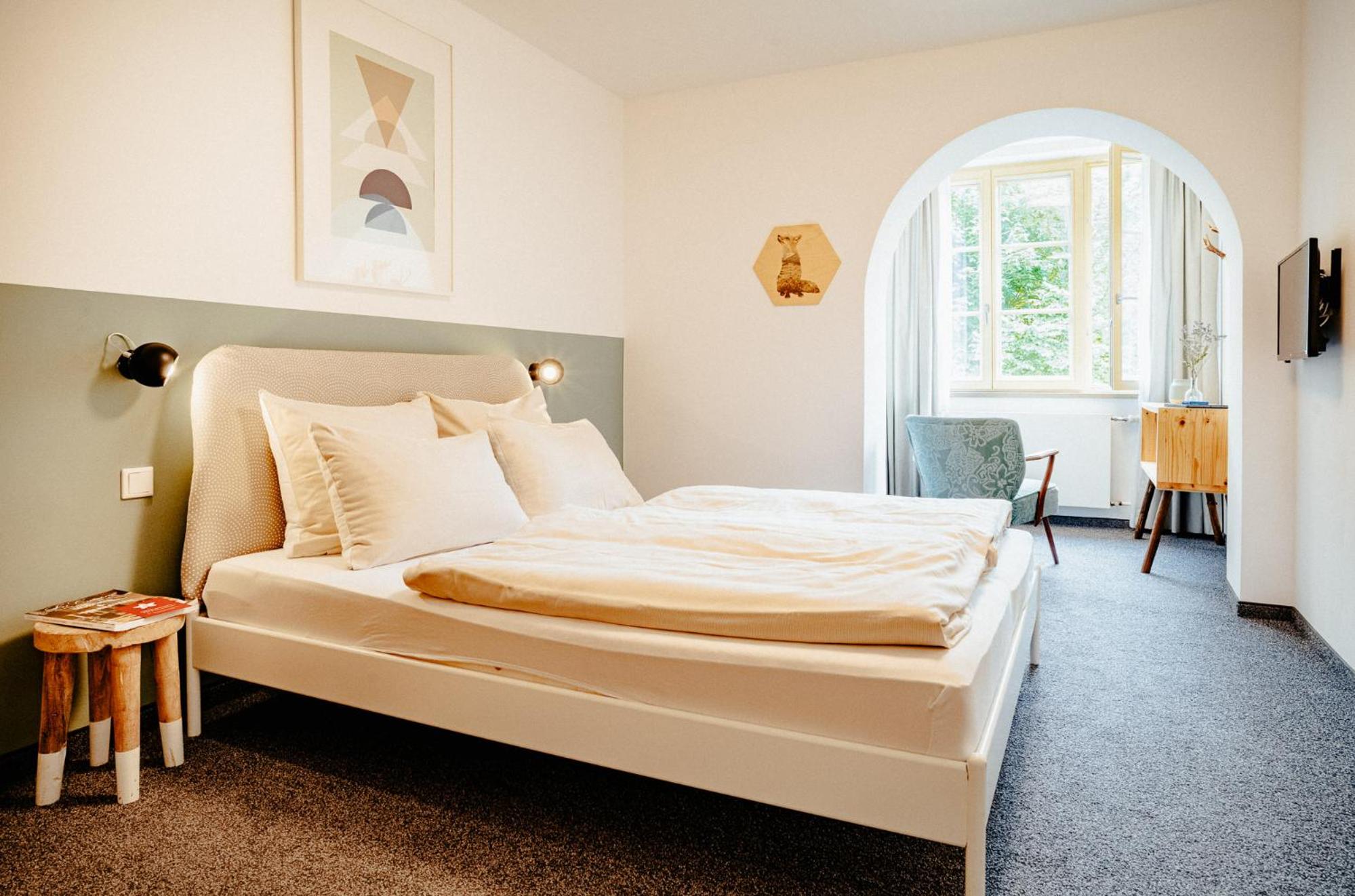 Standard Double or Twin Room - Photo 2