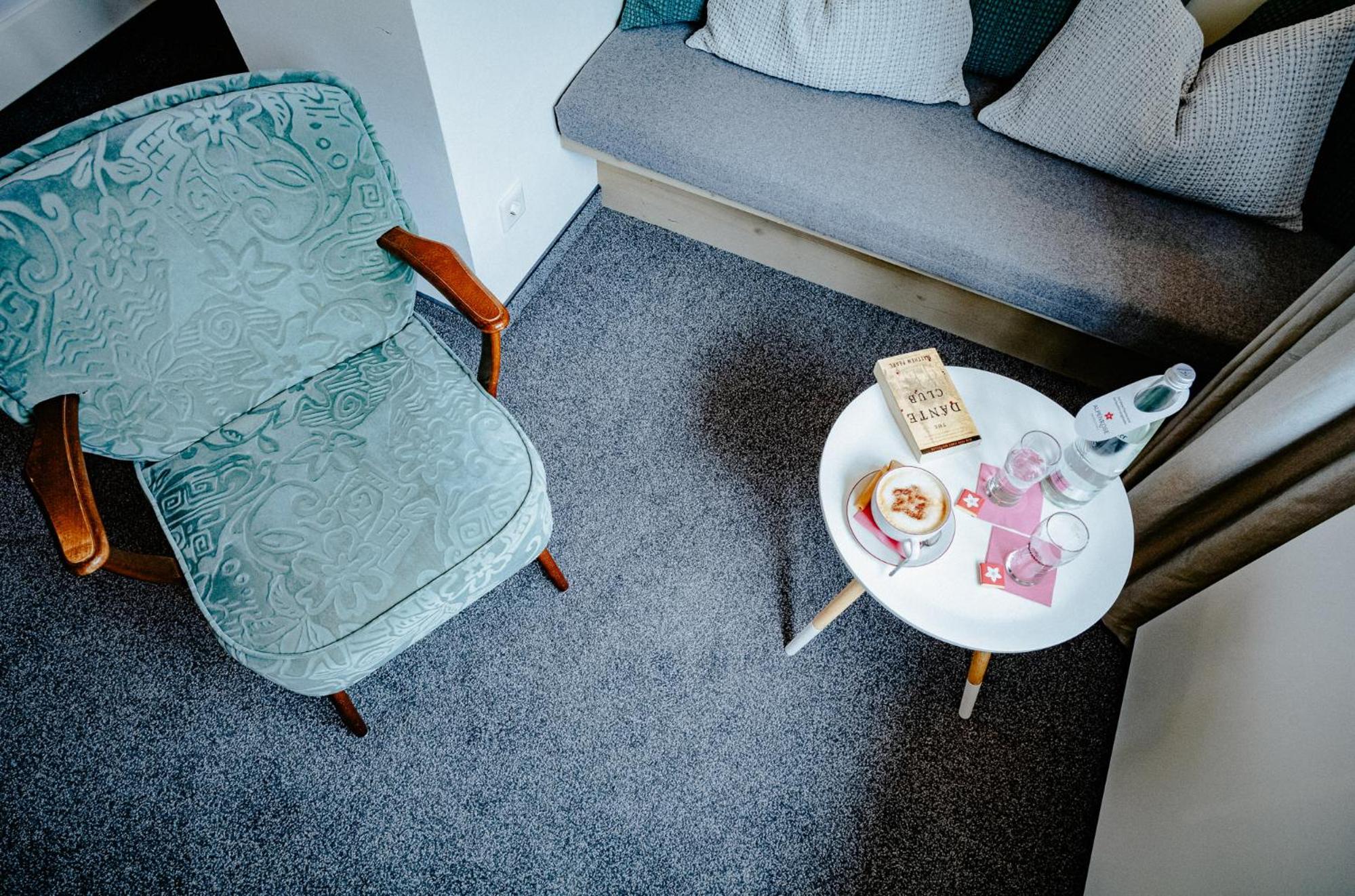 Standard Double or Twin Room - Photo 9