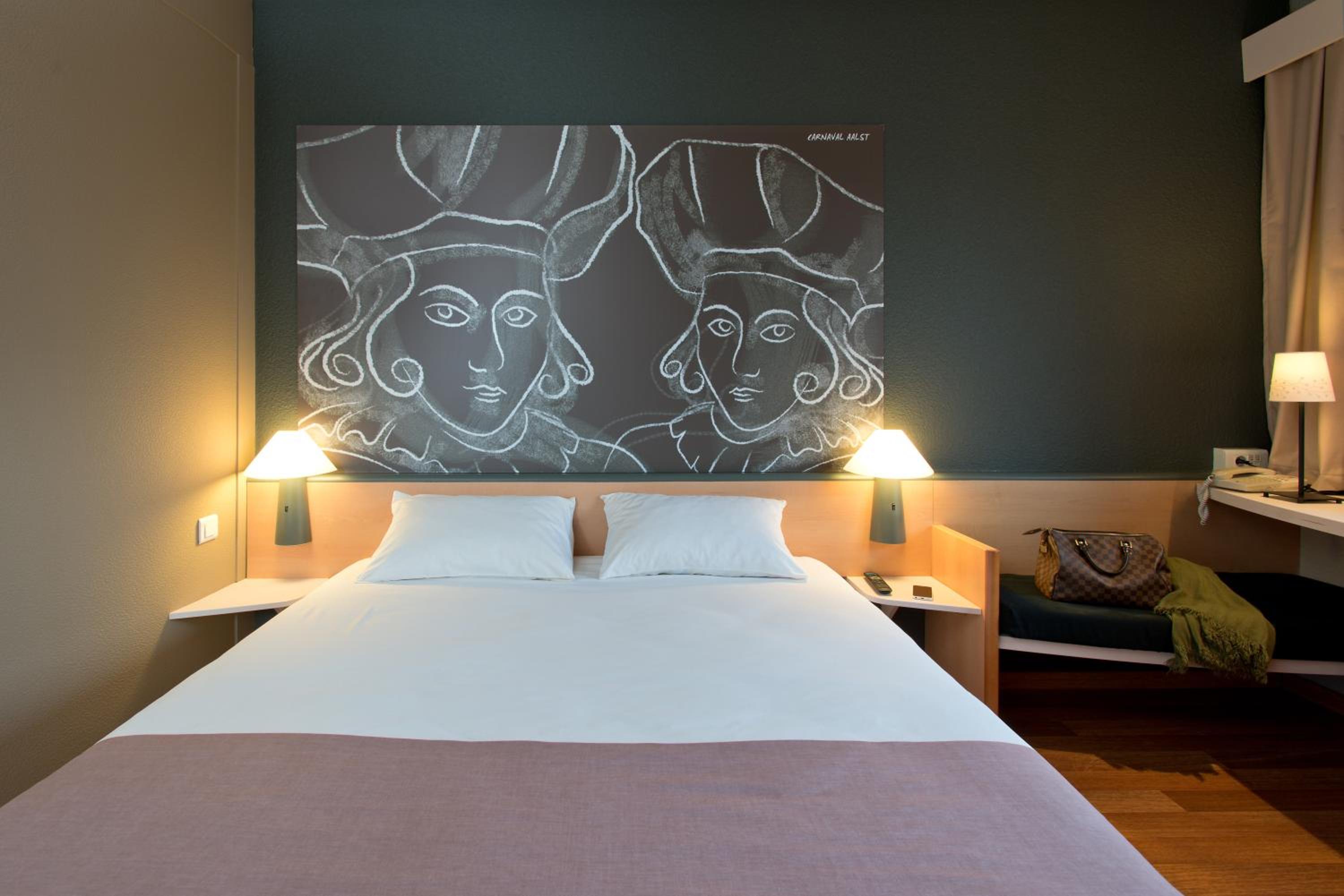 Standard Double Room - Photo 5