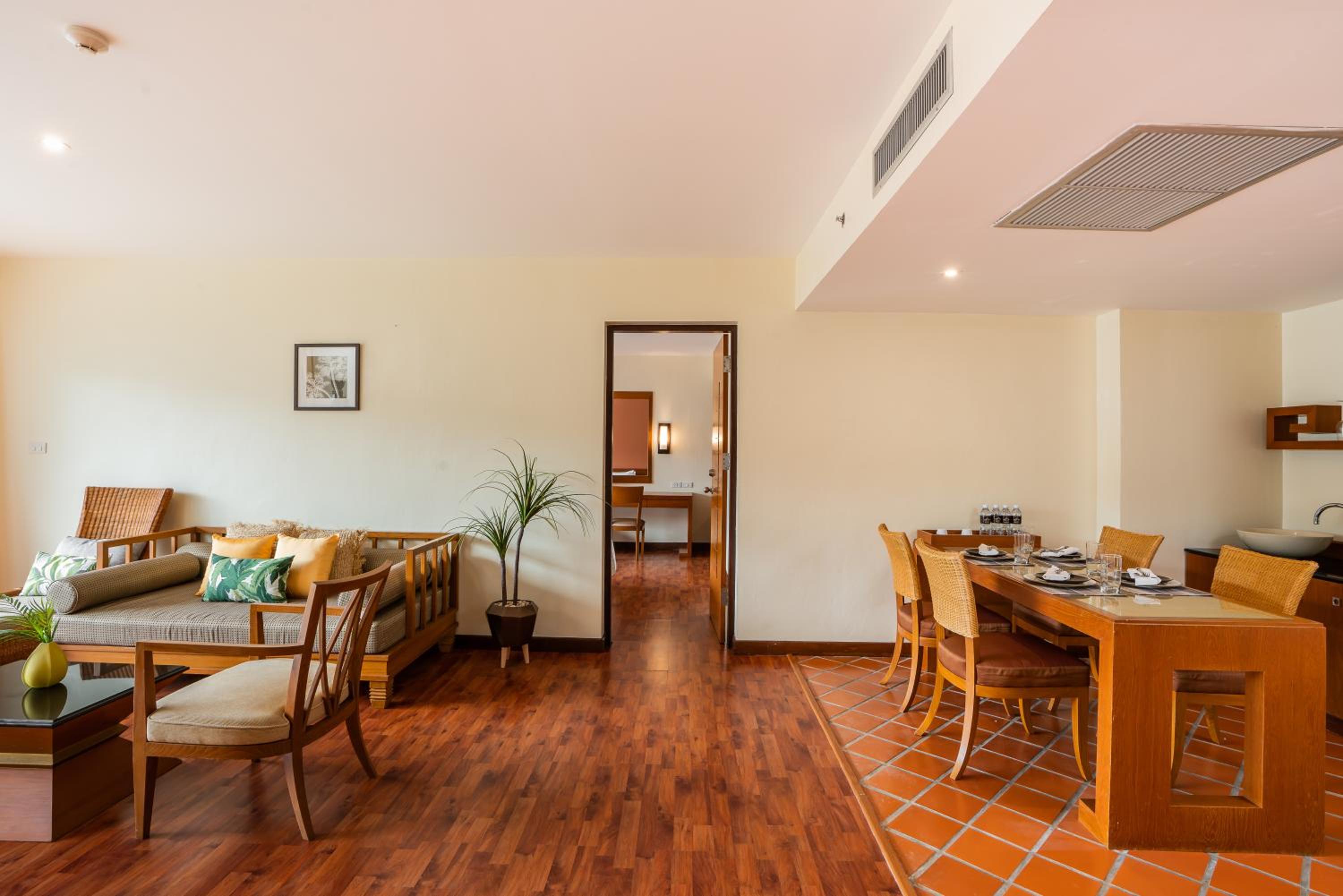 Executive Suite photo 1