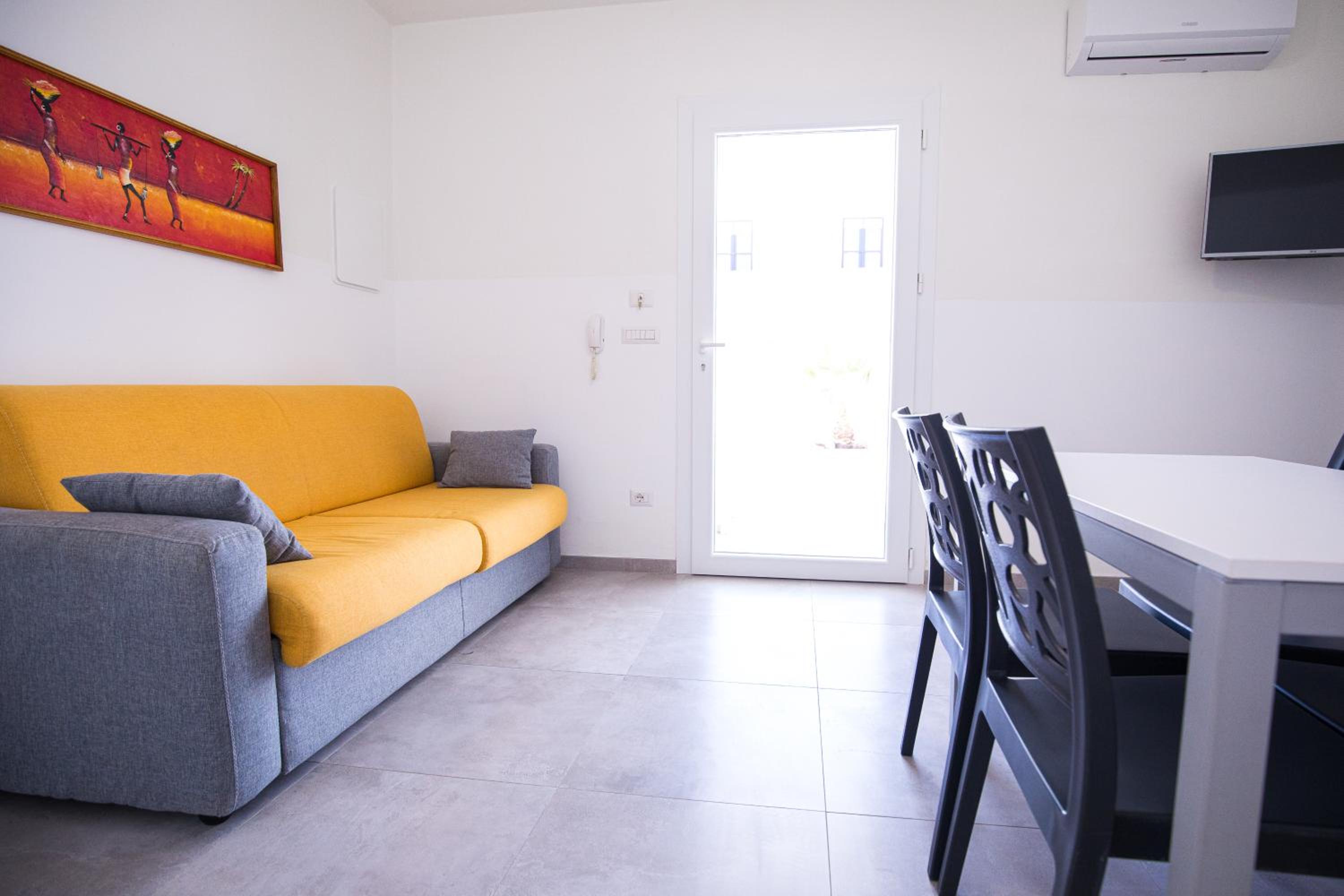 Two-Bedroom Apartment - Photo 21