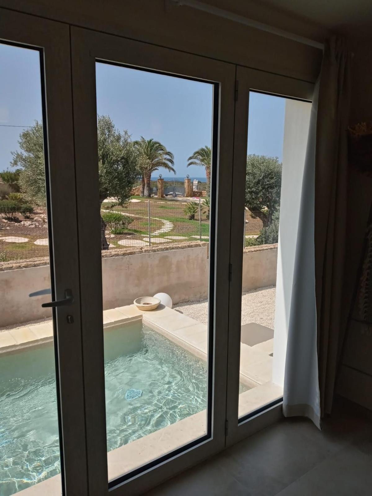 Apartment with Sea View - Photo 11