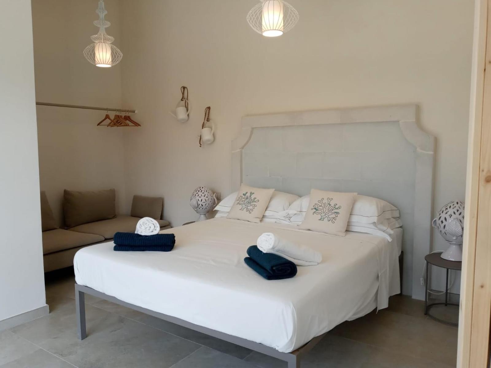 Apartment with Sea View - Photo 4