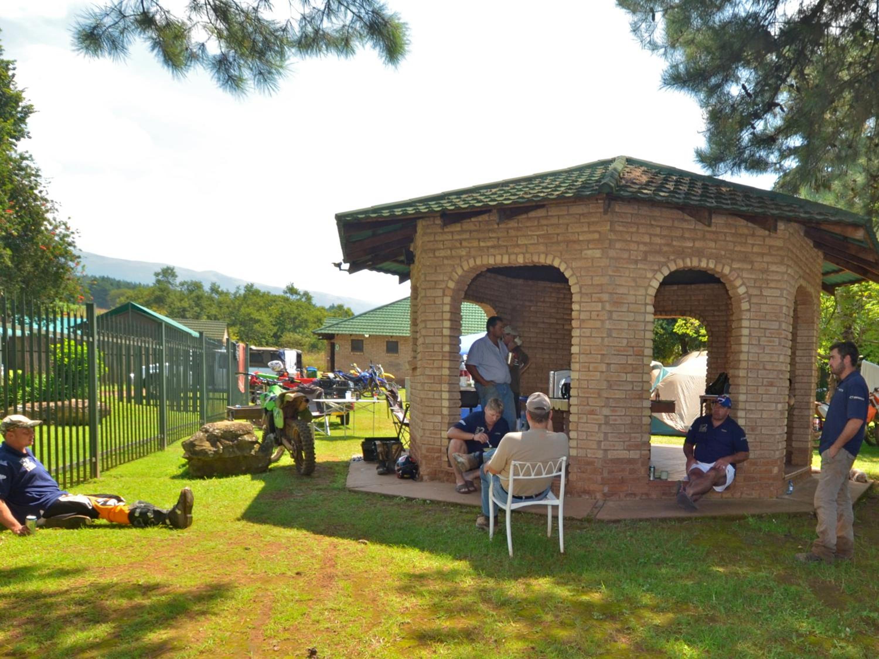 Camping - bring own caravan/tent - Photo 4