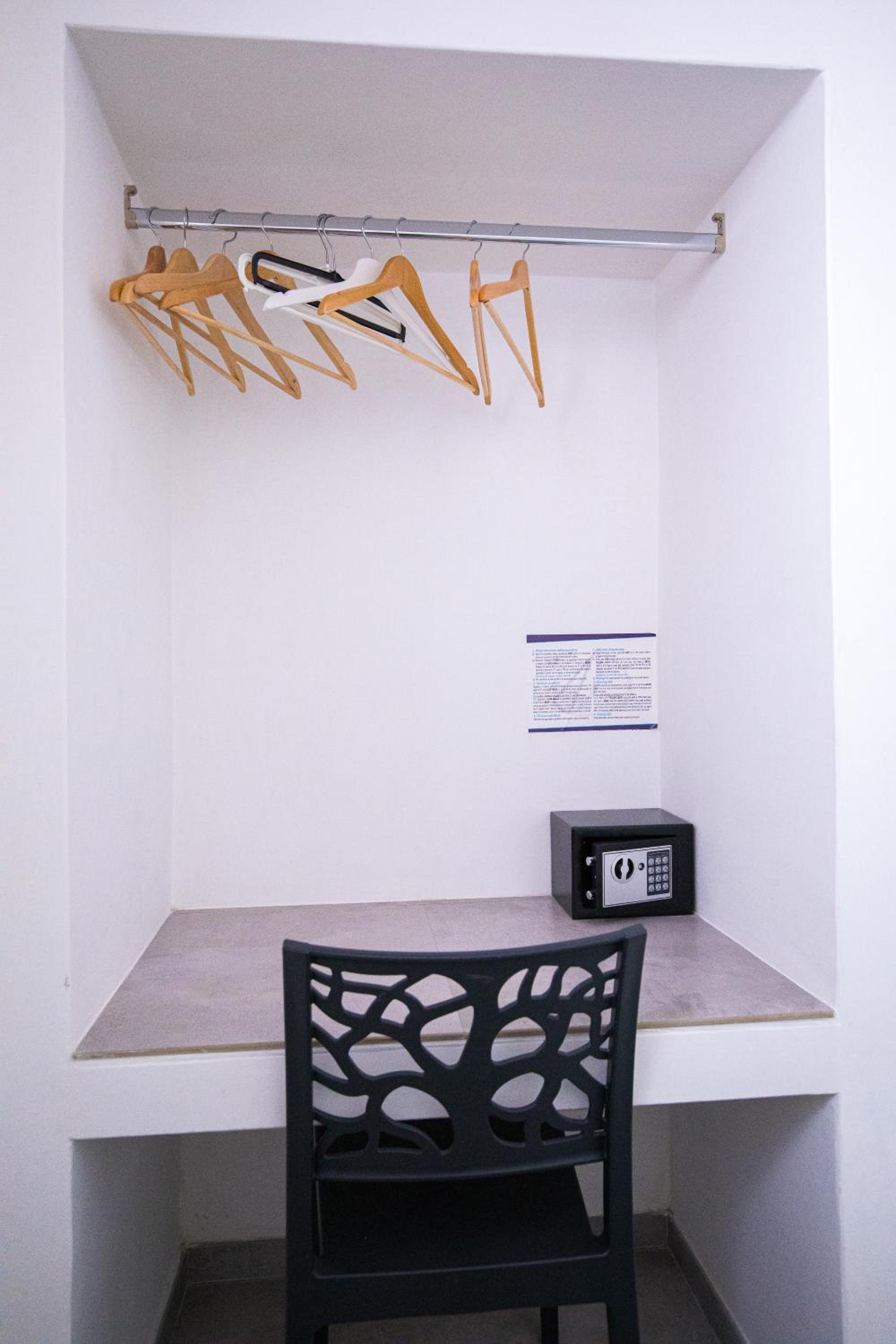 Two-Bedroom Apartment - Photo 17