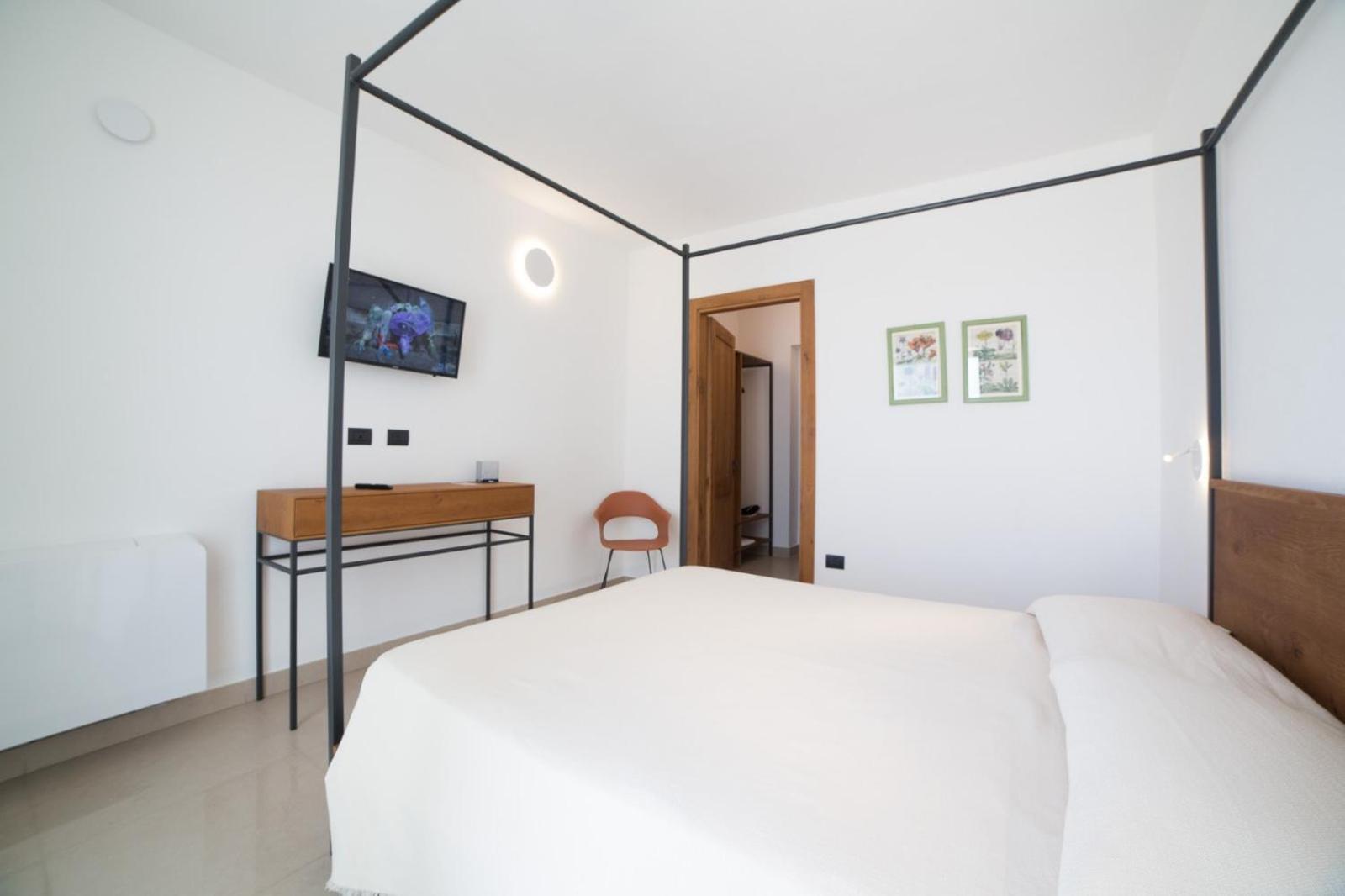 Superior Double Room - Photo 10